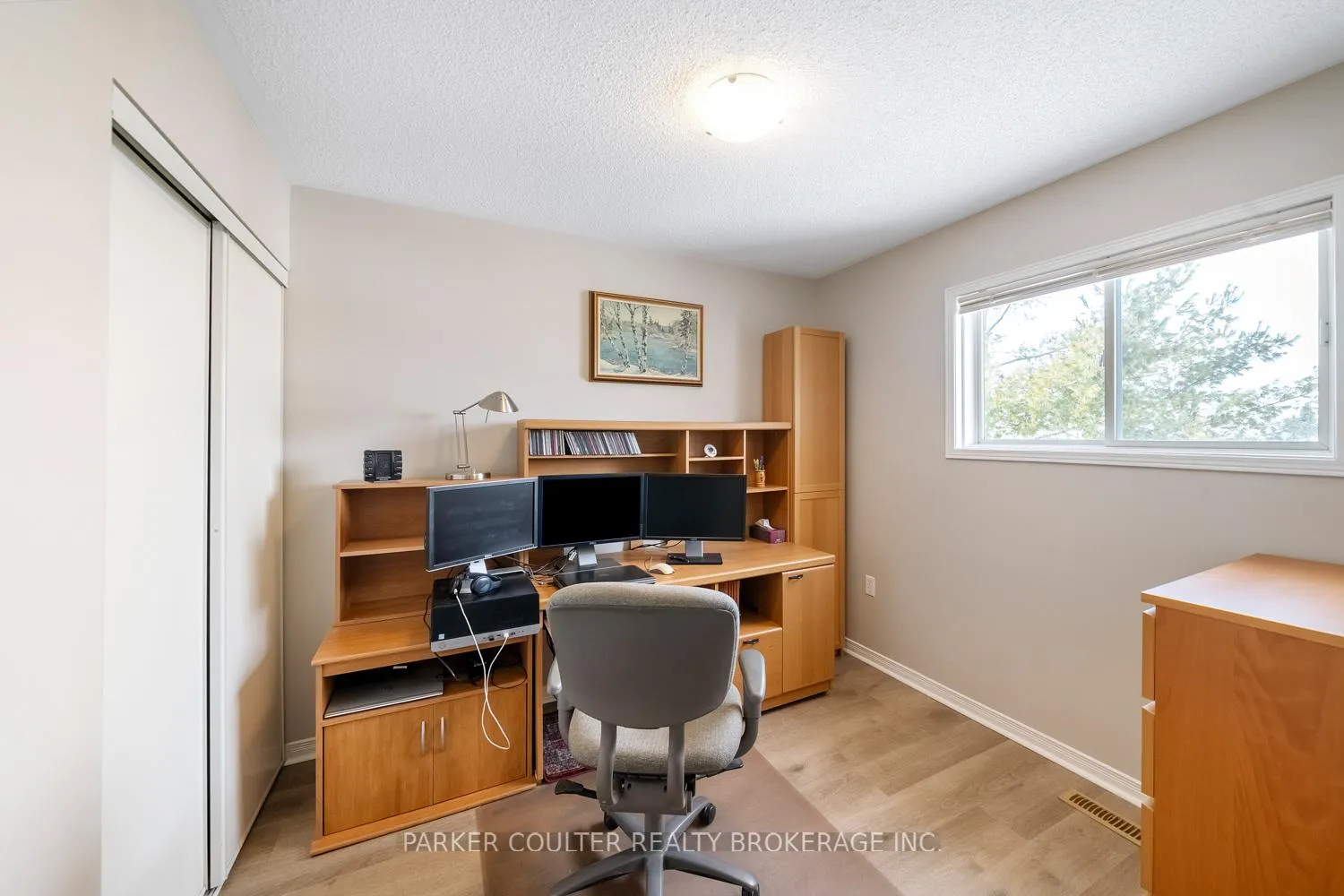 Photo 16 of 82 Barre Drive, Barrie, Painswick North — HOMEH