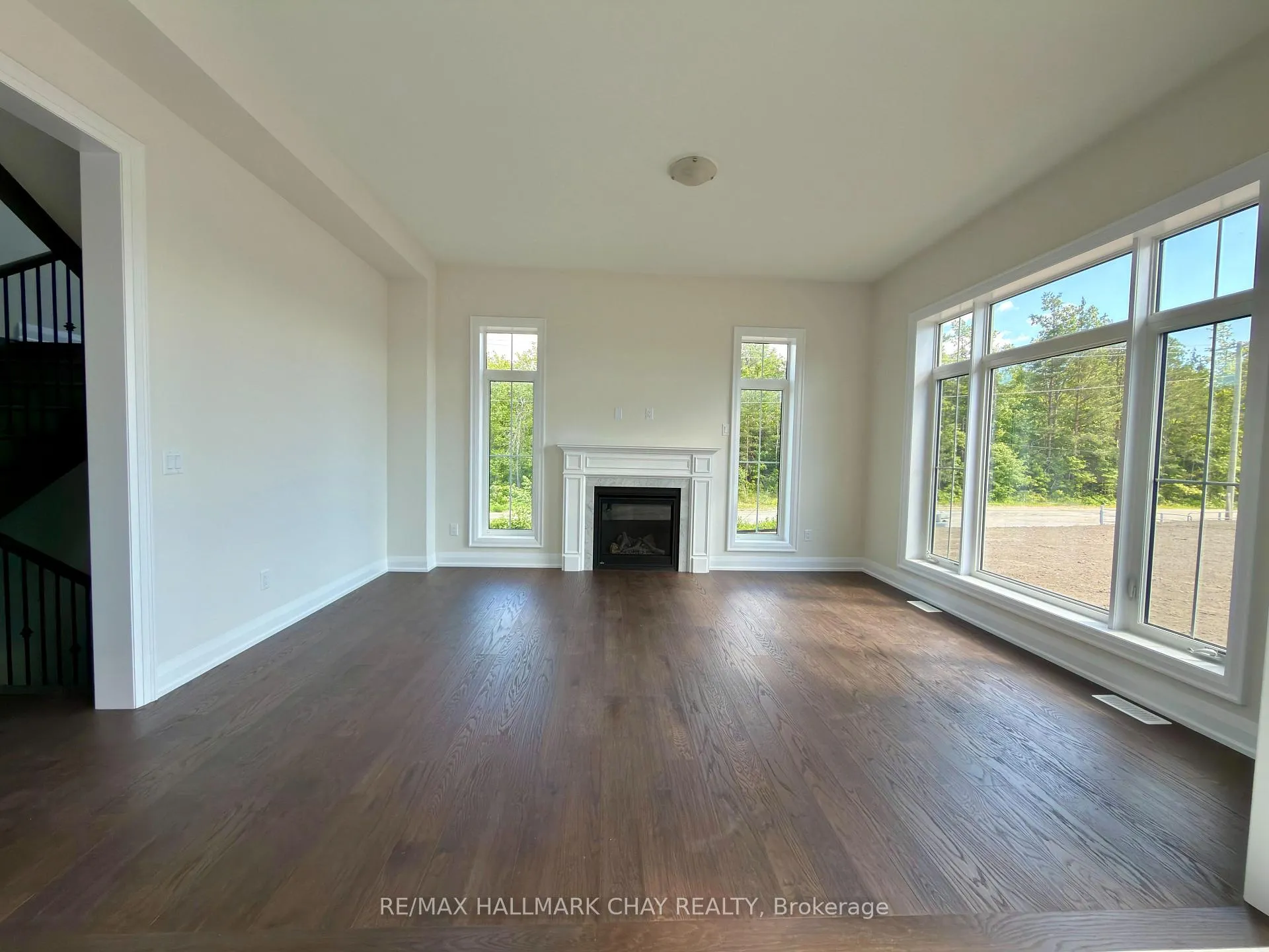 Photo 14 of 2 Pinetree Drive, Oro-Medonte, Rural Oro-Medonte — HOMEH