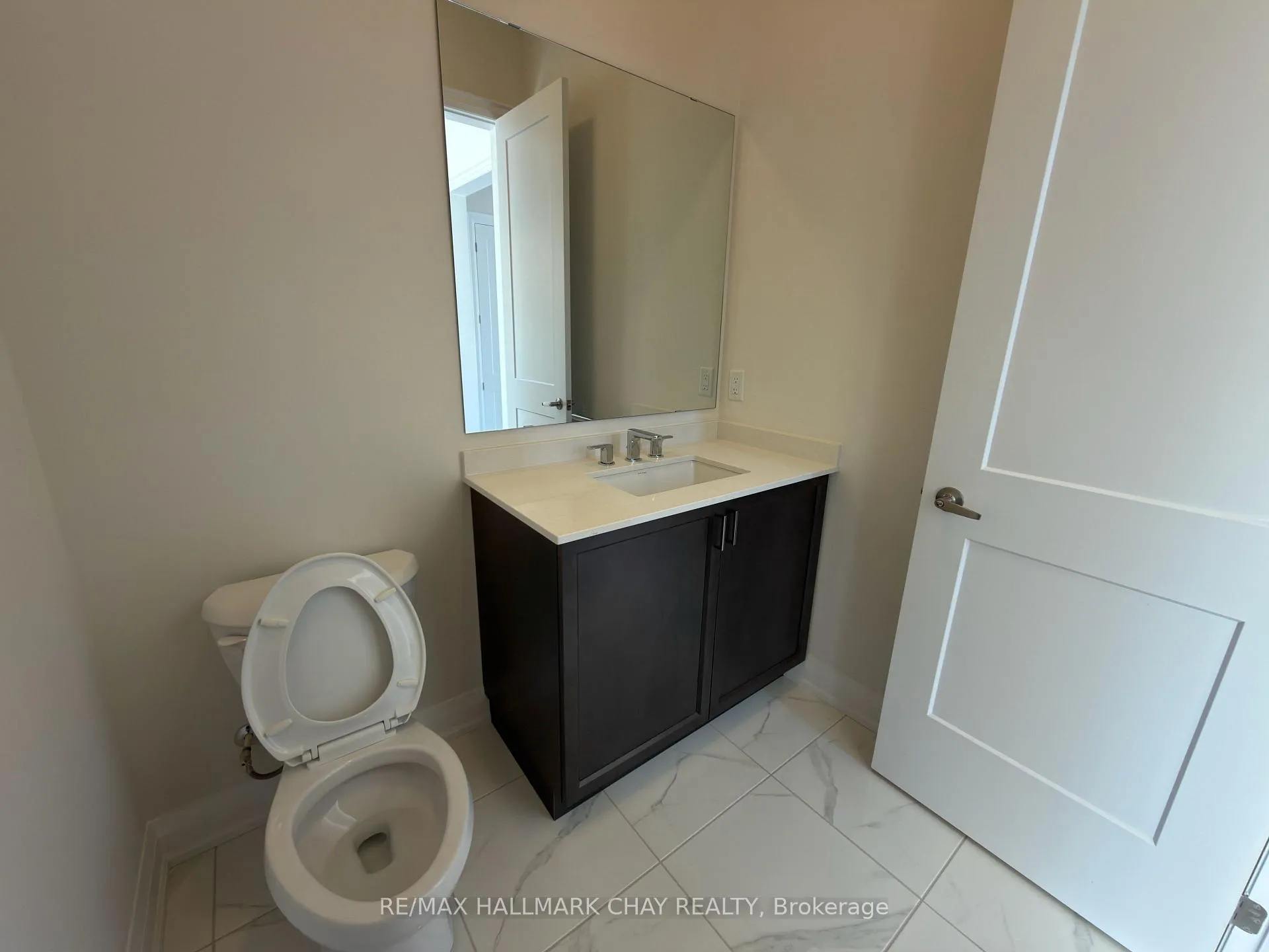 Photo 17 of 2 Pinetree Drive, Oro-Medonte, Rural Oro-Medonte — HOMEH