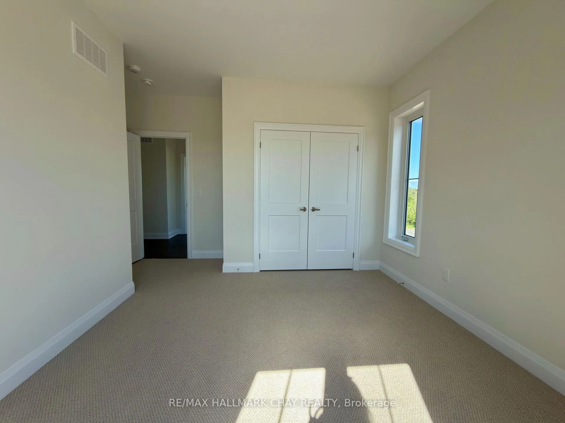 Photo 26 of 2 Pinetree Drive, Oro-Medonte, Rural Oro-Medonte — HOMEH