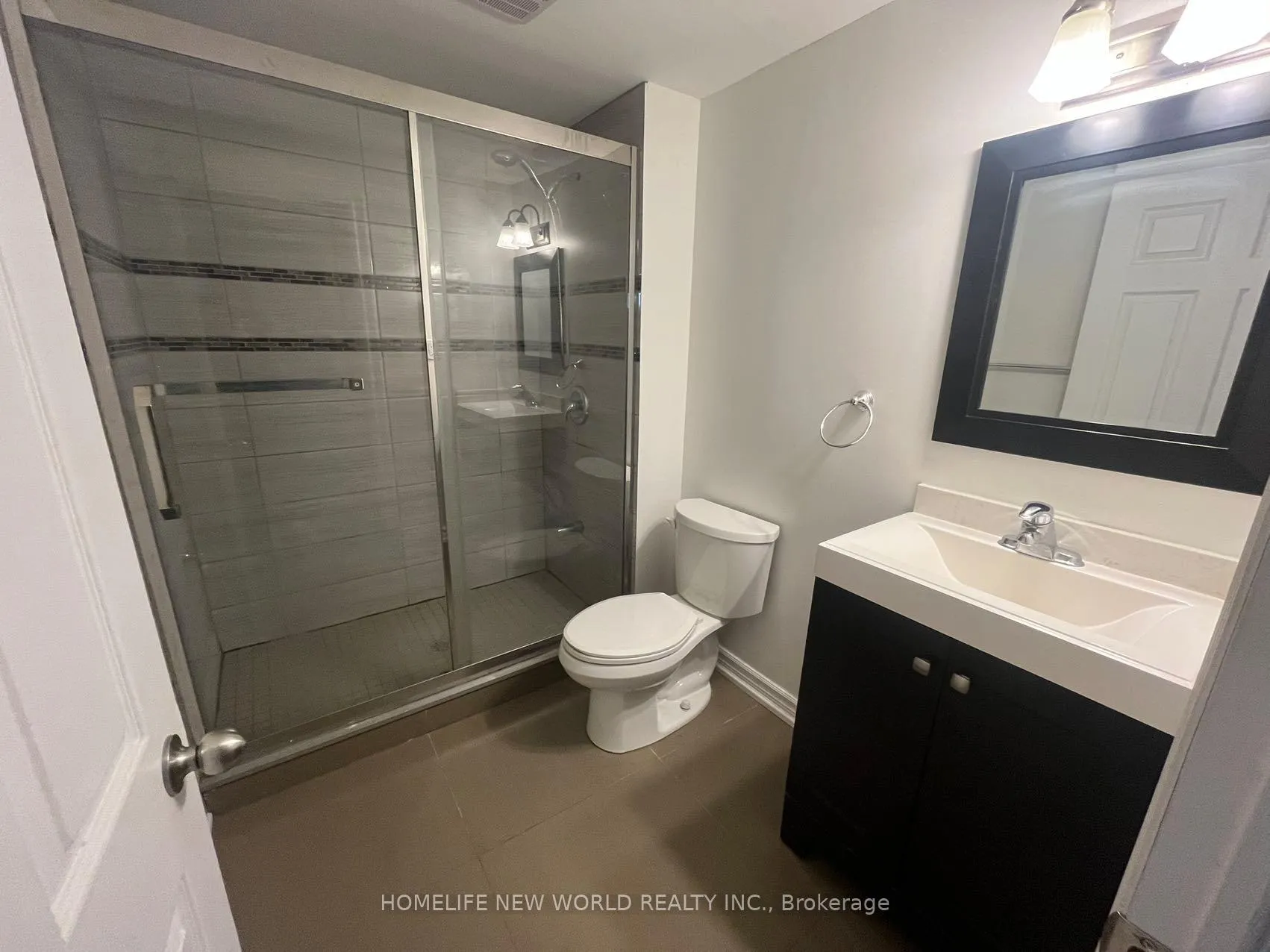 Photo 3 of 91 Pepperell Crescent, Markham, Milliken Mills West — HOMEH