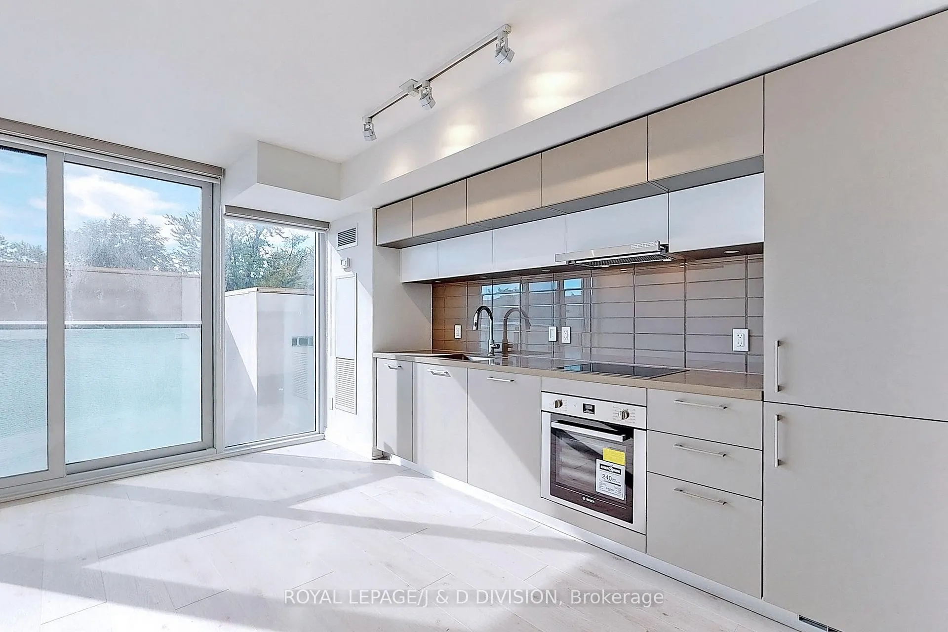 Photo 3 of Unit 311, 99 Foxbar Road, Toronto, Yonge-St. Clair — HOMEH