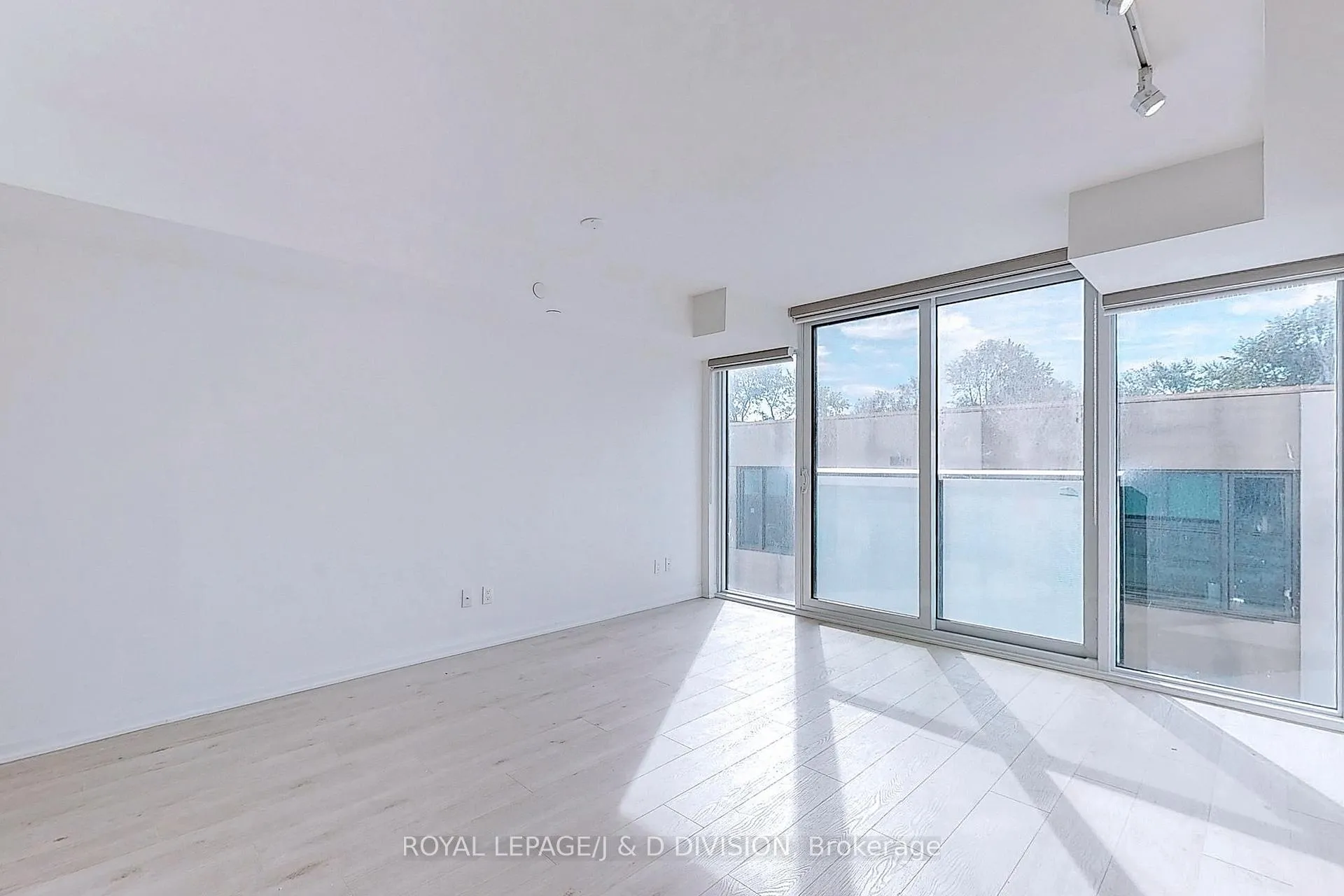 Photo 11 of Unit 311, 99 Foxbar Road, Toronto, Yonge-St. Clair — HOMEH
