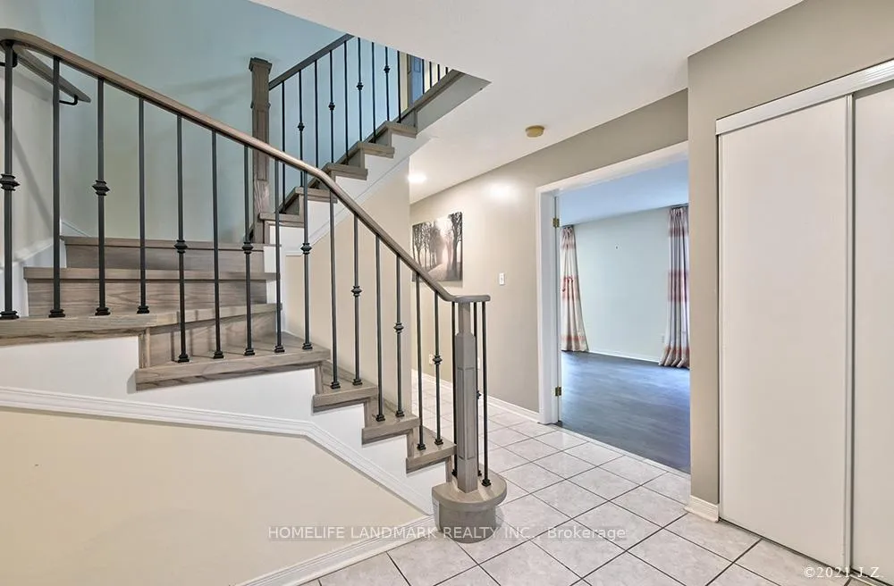 Photo 2 of 149 Shepton Way, Scarborough, Steeles — HOMEH