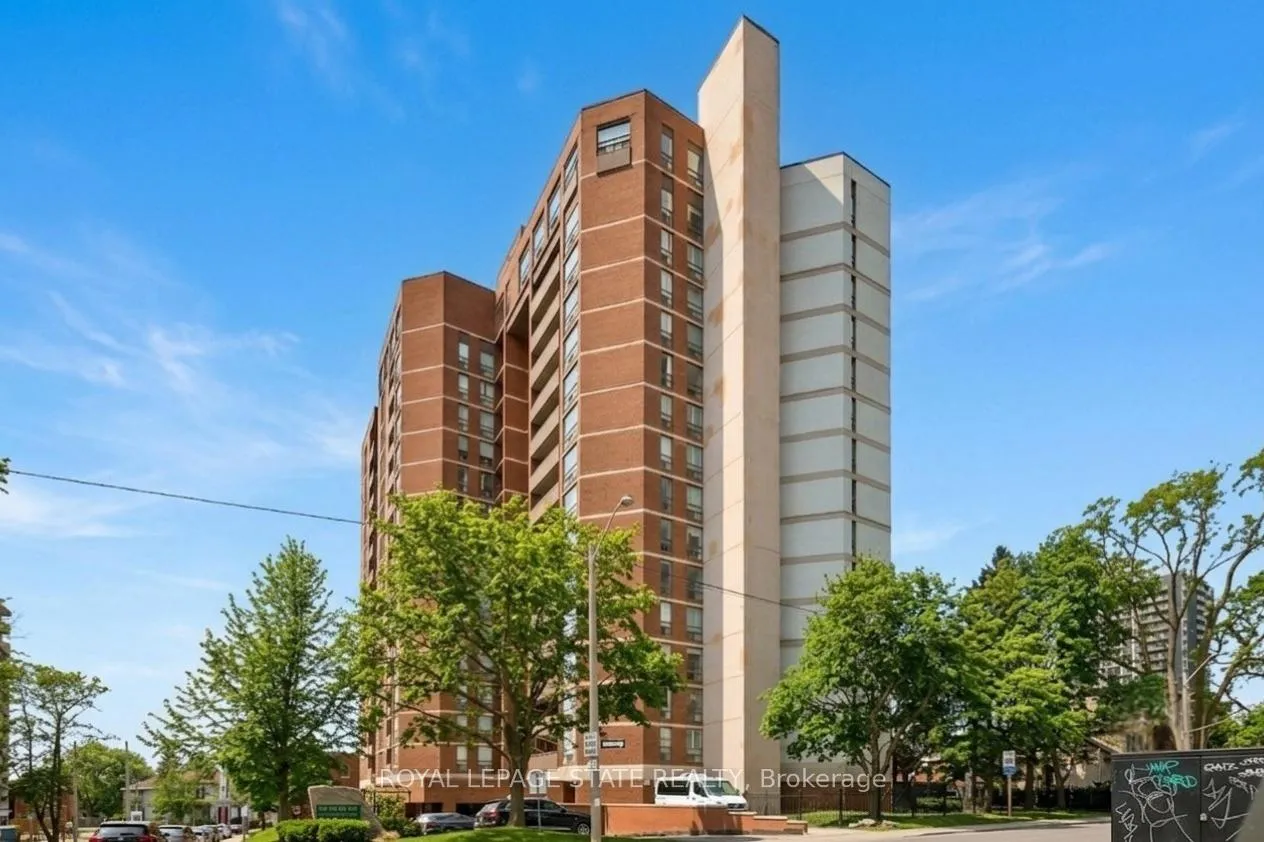 Front of Unit 1003, 222 Jackson Street W