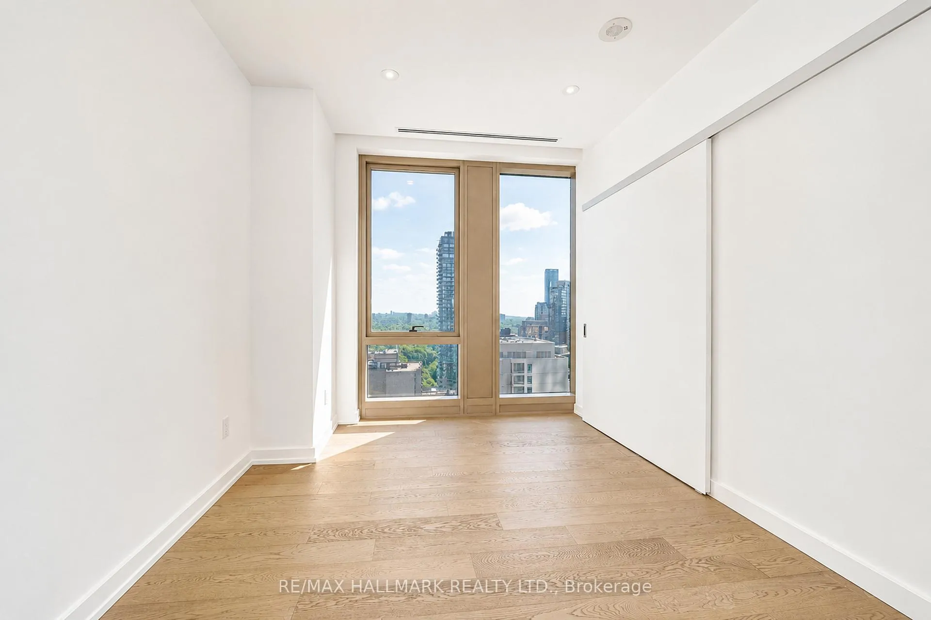 Photo 14 of Unit 1901, 1315 Bay Street, Toronto, The Annex — HOMEH