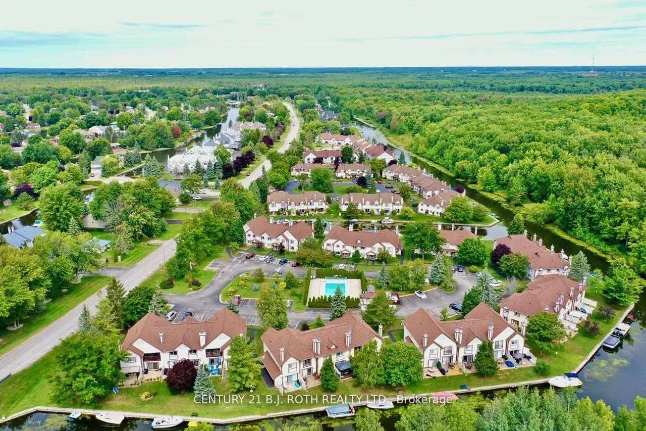 Photo of Unit 1, 11 Laguna Parkway