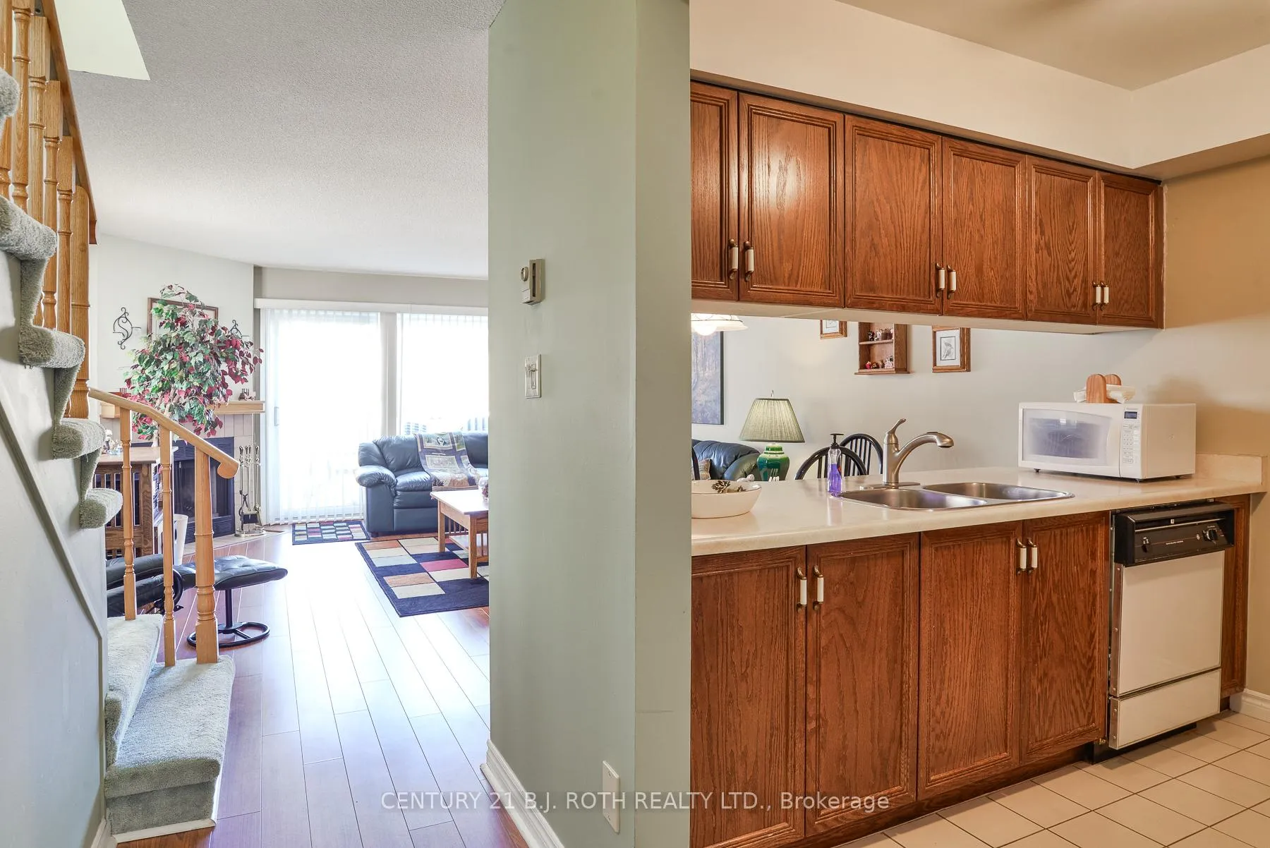 Photo 15 of Unit 1, 11 Laguna Parkway, Ramara, Brechin — HOMEH