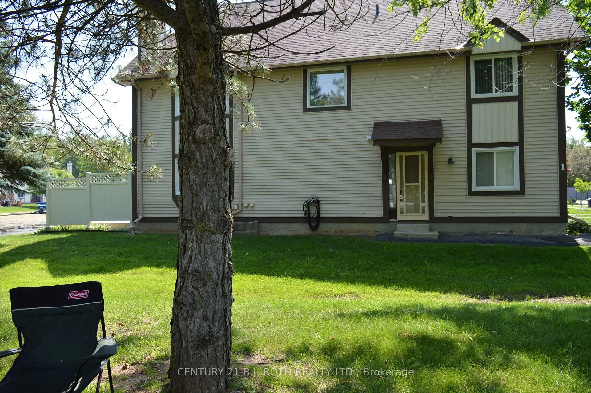 Photo 31 of Unit 1, 11 Laguna Parkway, Ramara, Brechin — HOMEH