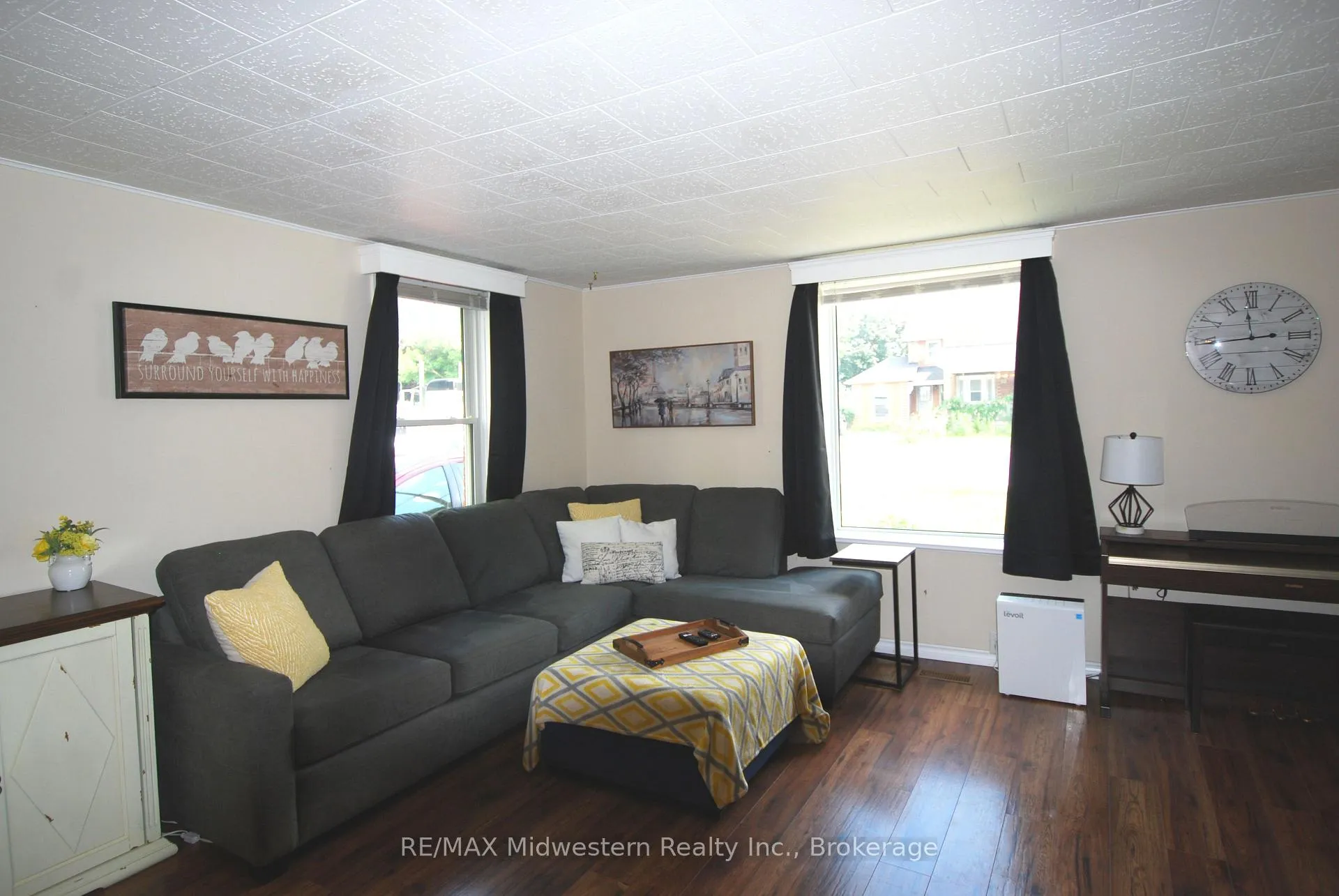 Photo 9 of 172 Elora Street S, Minto — HOMEH