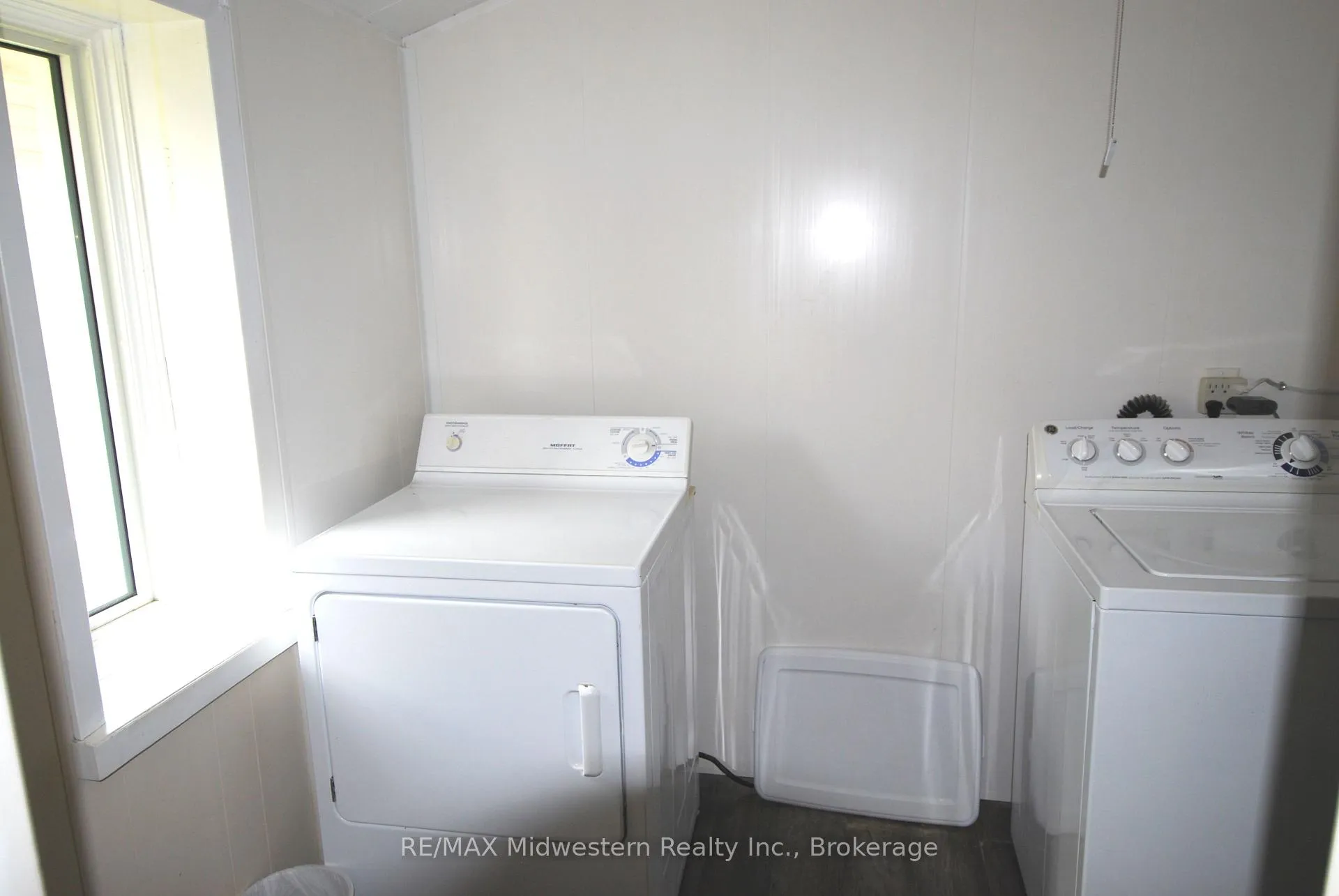Photo 15 of 172 Elora Street S, Minto — HOMEH
