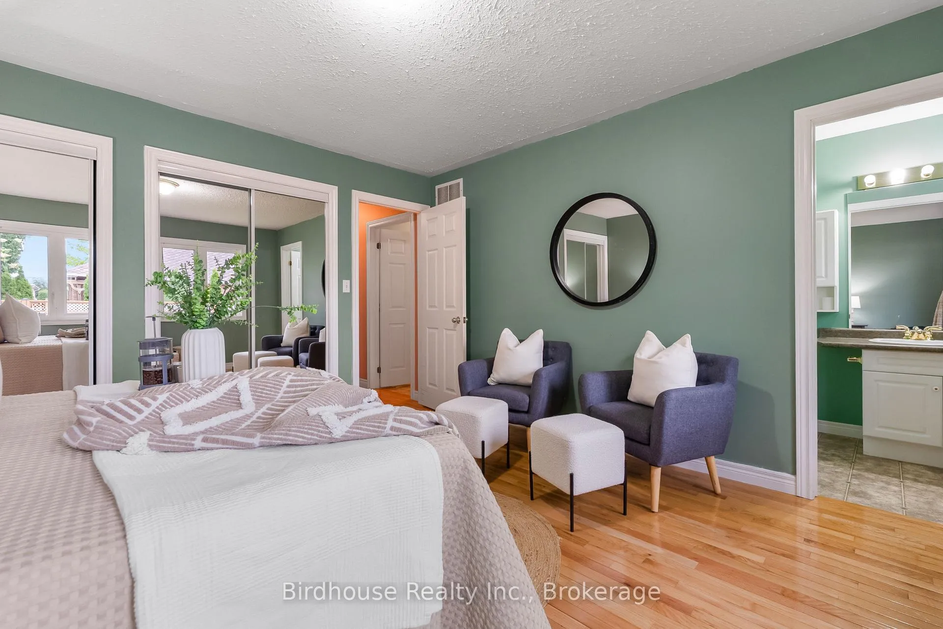 Photo 15 of 6 Eakins Crescent, Kawartha Lakes, Lindsay — HOMEH