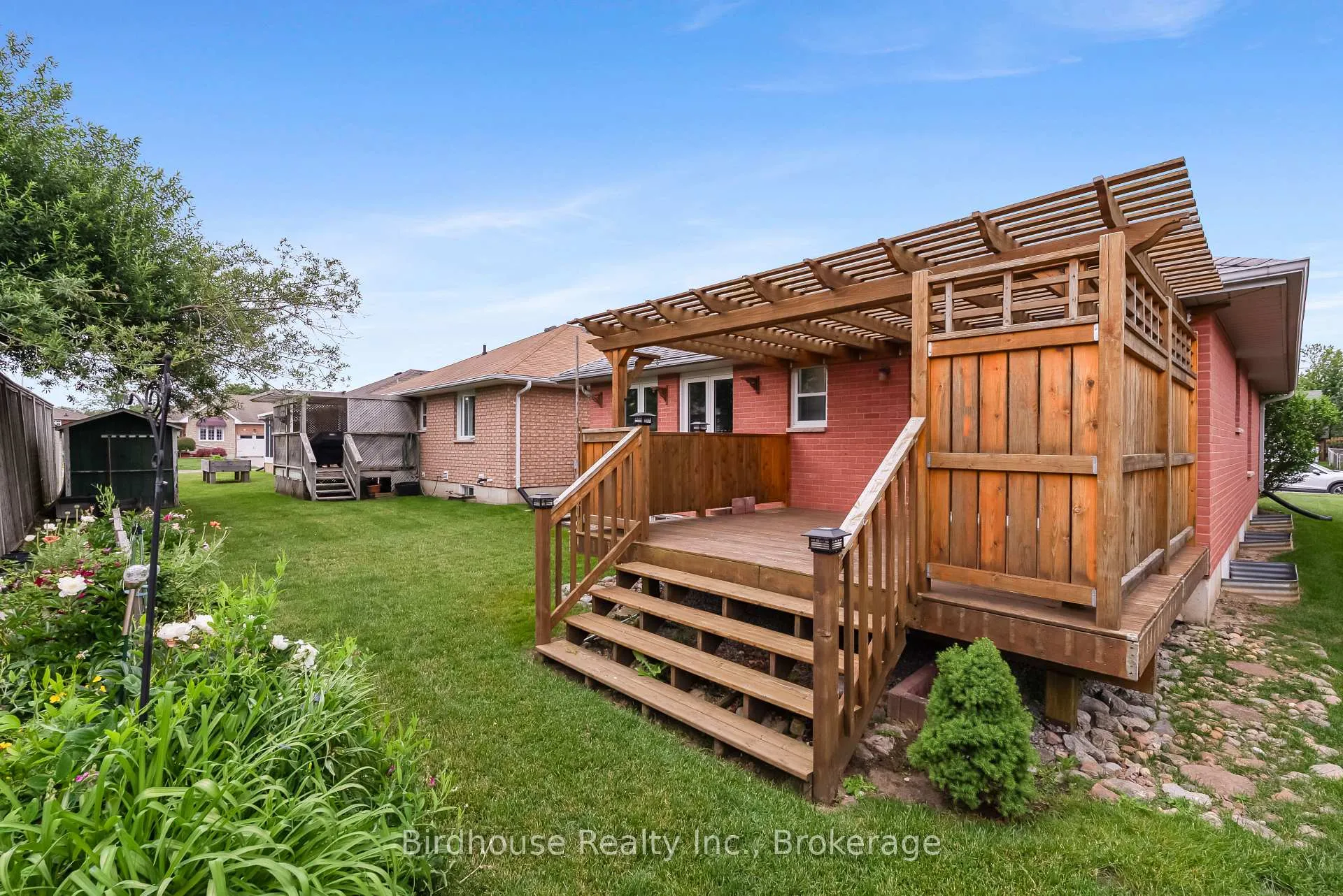 Photo 24 of 6 Eakins Crescent, Kawartha Lakes, Lindsay — HOMEH