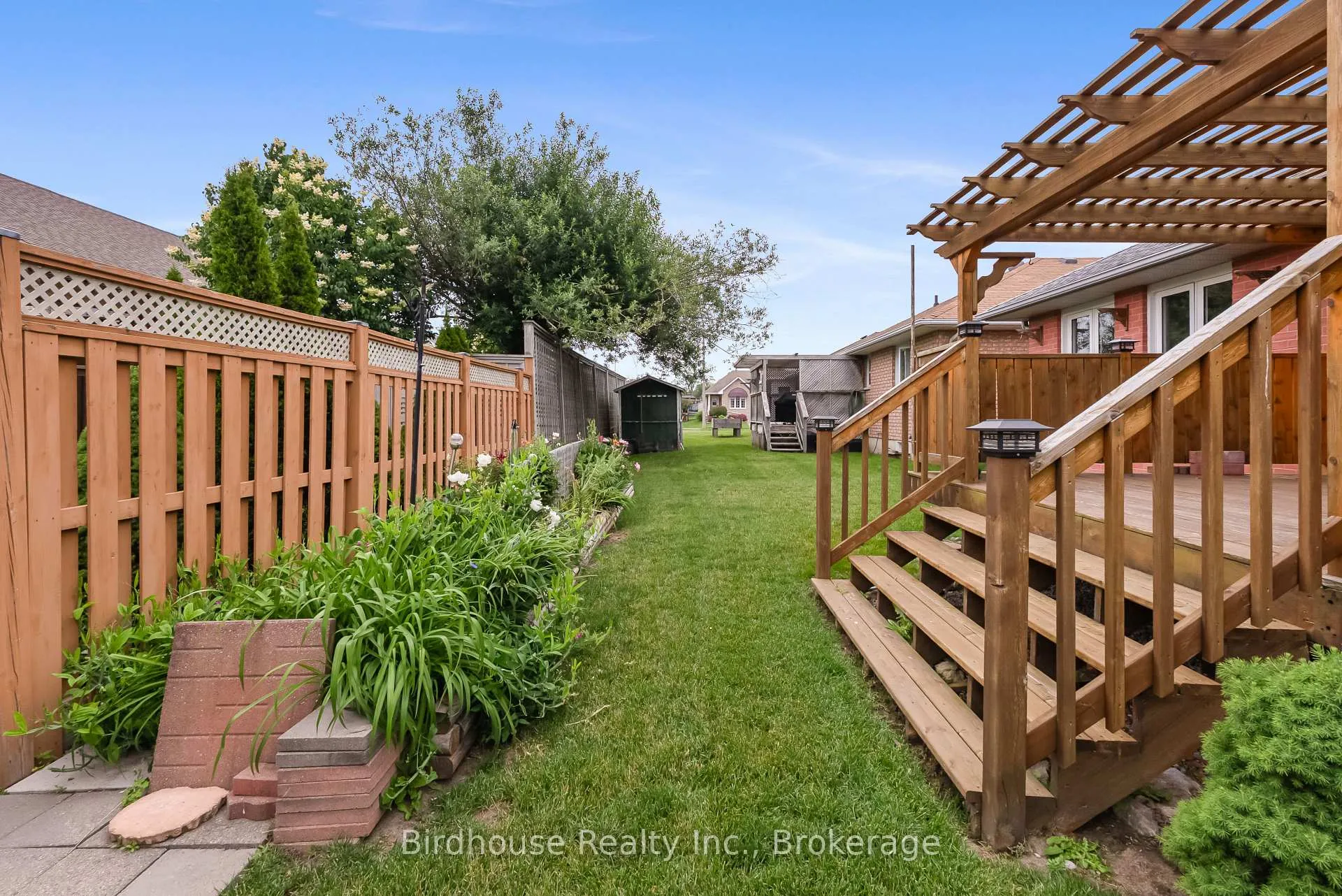Photo 26 of 6 Eakins Crescent, Kawartha Lakes, Lindsay — HOMEH
