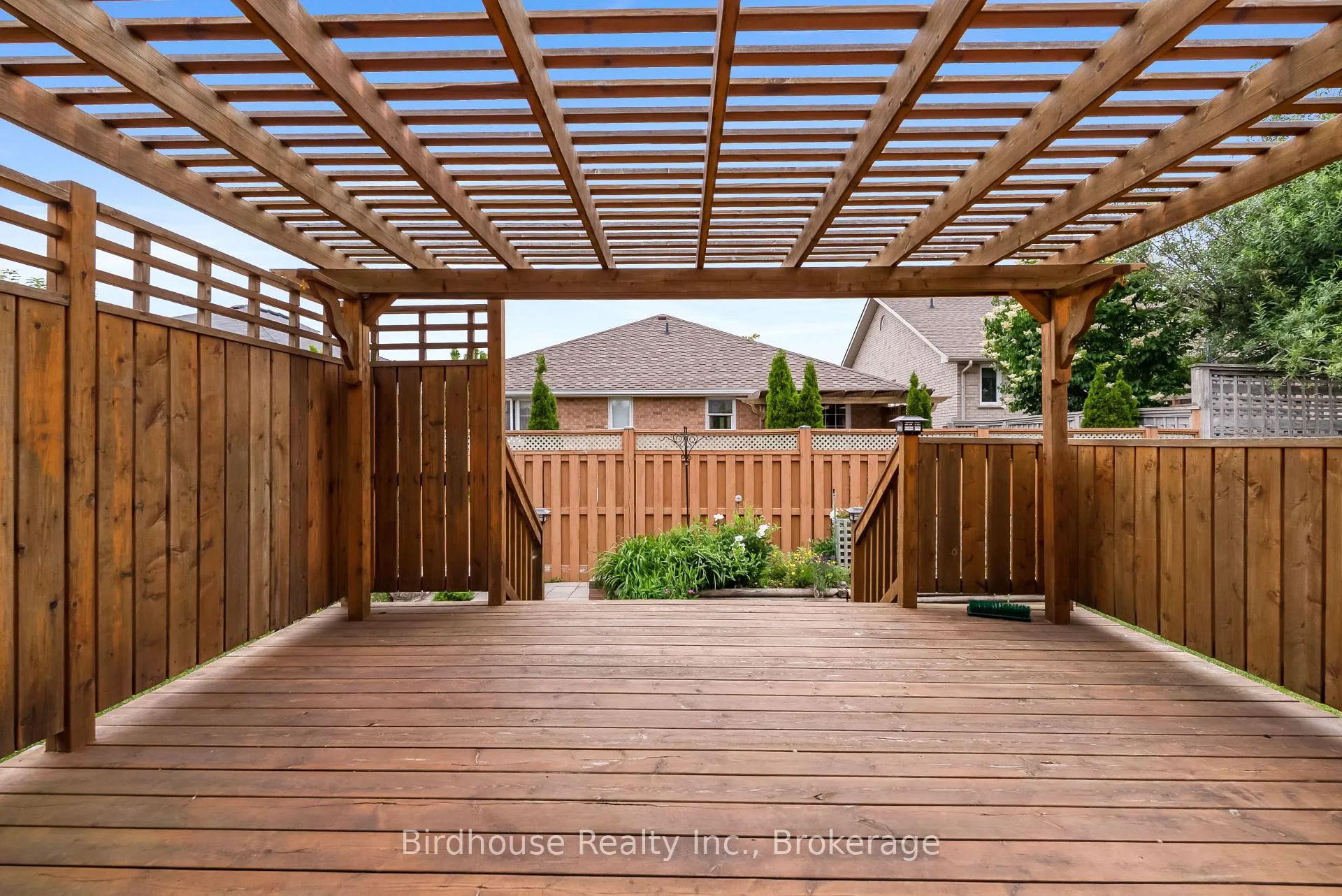 Photo 27 of 6 Eakins Crescent, Kawartha Lakes, Lindsay — HOMEH