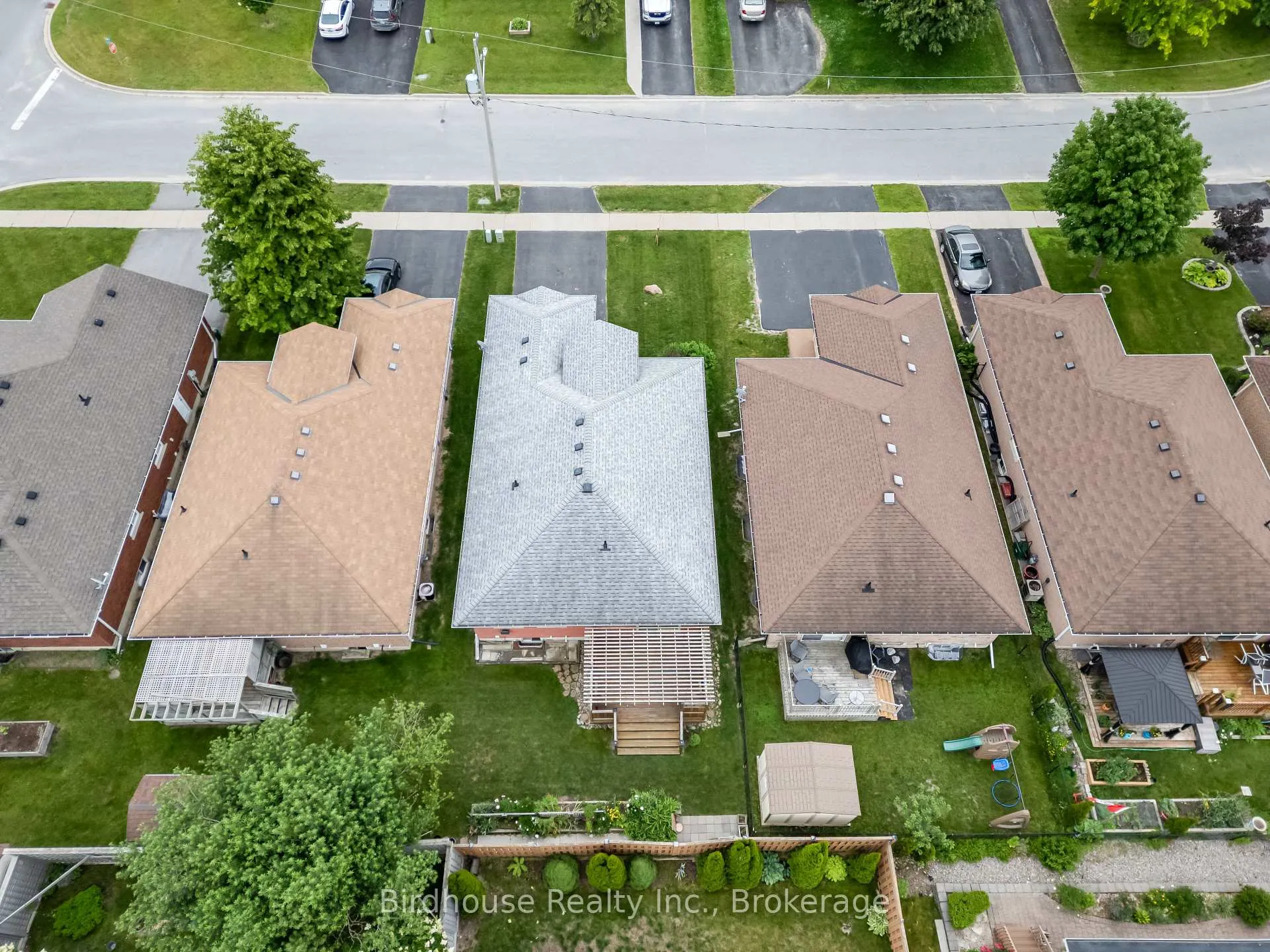 Photo 29 of 6 Eakins Crescent, Kawartha Lakes, Lindsay — HOMEH