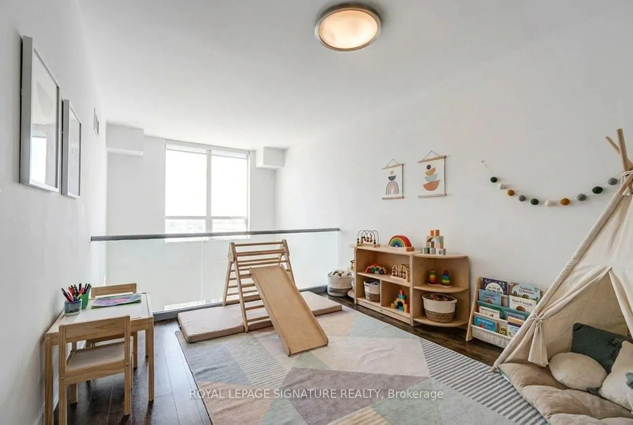 Photo 8 of Unit PH06, 650 Sheppard Avenue E, North York, Bayview Village — HOMEH