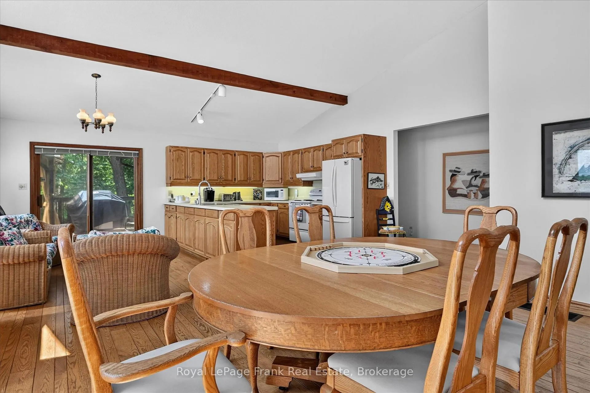 Photo 12 of 61 Napier Crescent, North Kawartha — HOMEH