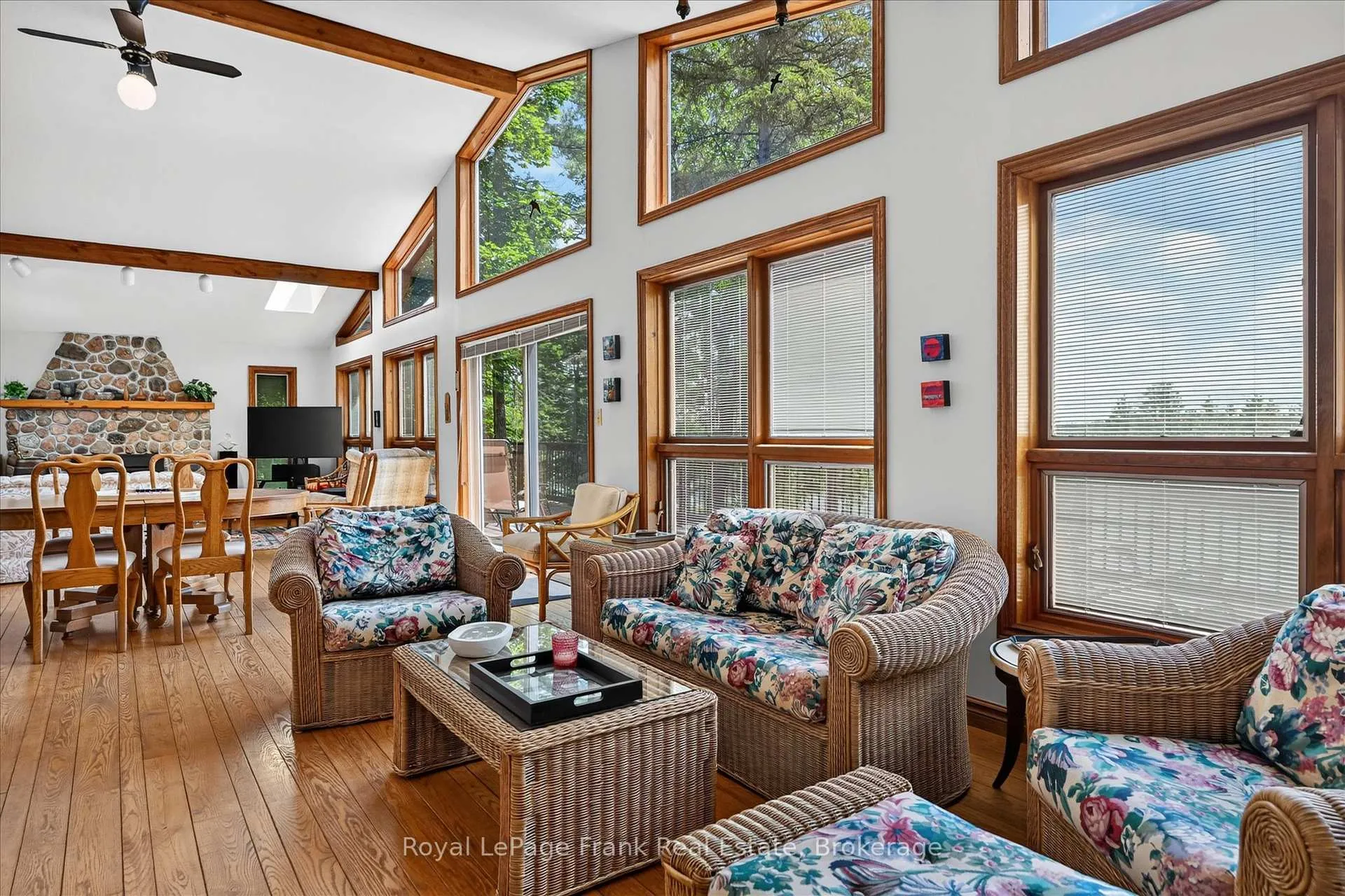 Photo 15 of 61 Napier Crescent, North Kawartha — HOMEH