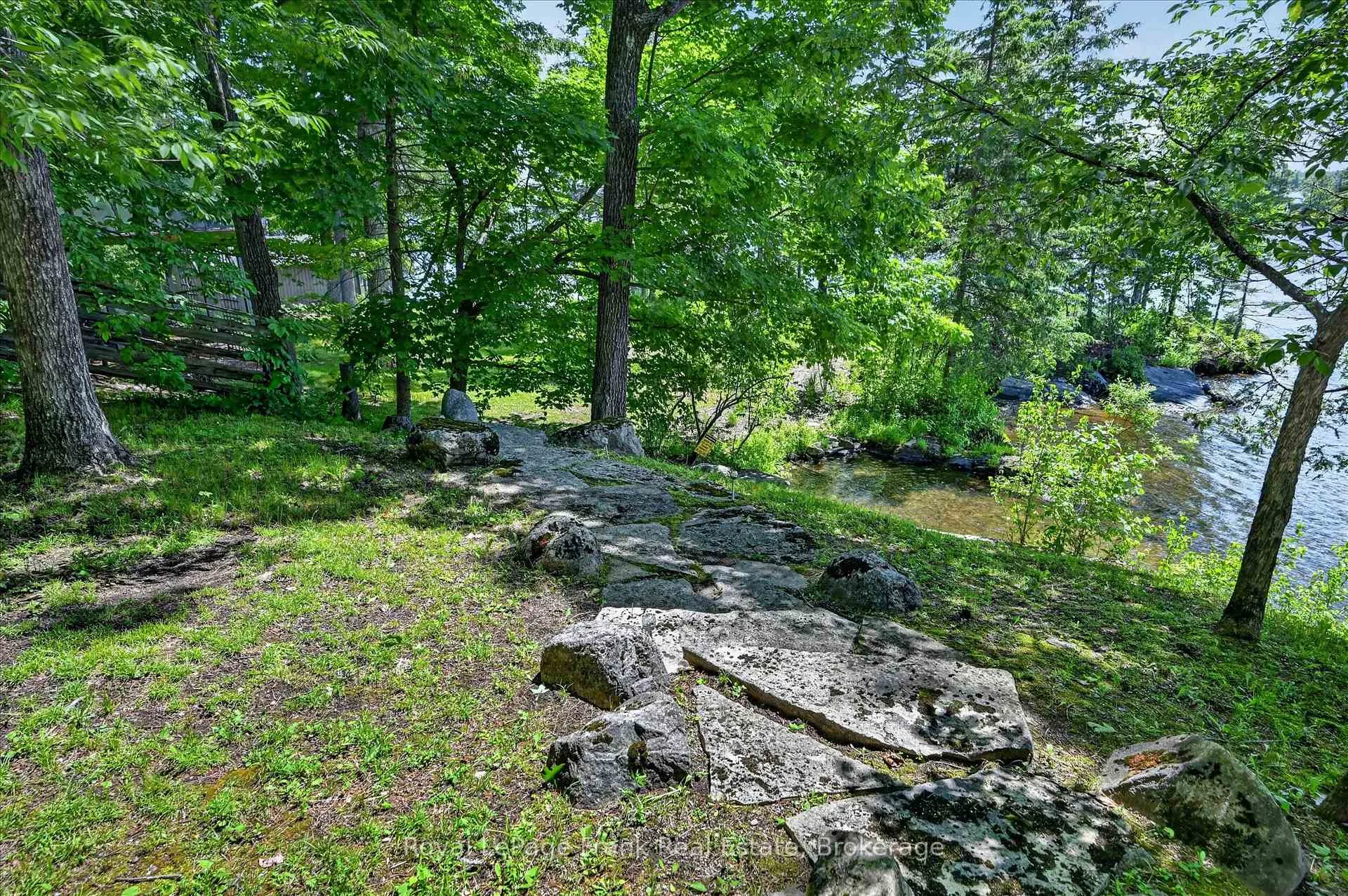 Photo 45 of 61 Napier Crescent, North Kawartha — HOMEH