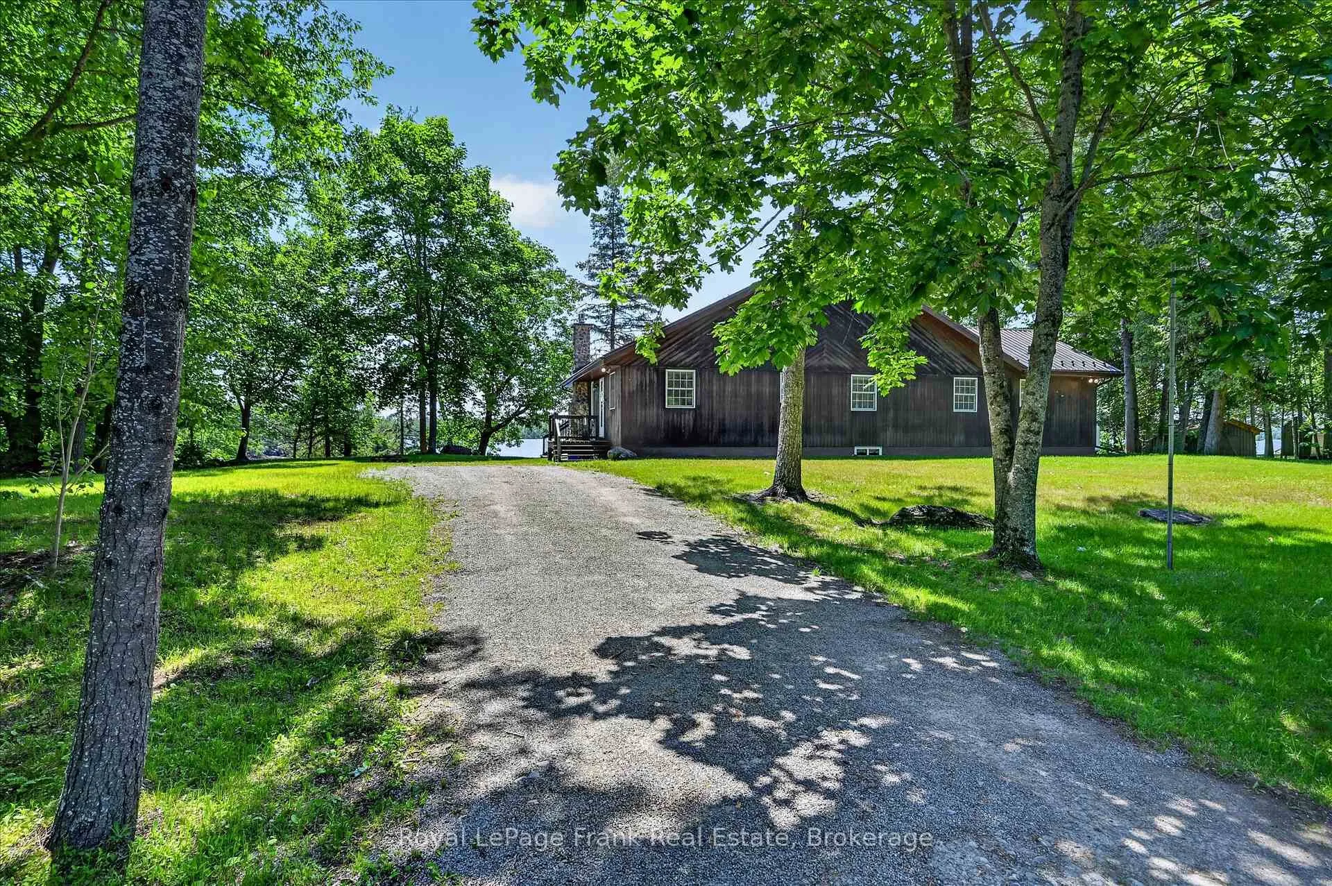 Photo 46 of 61 Napier Crescent, North Kawartha — HOMEH