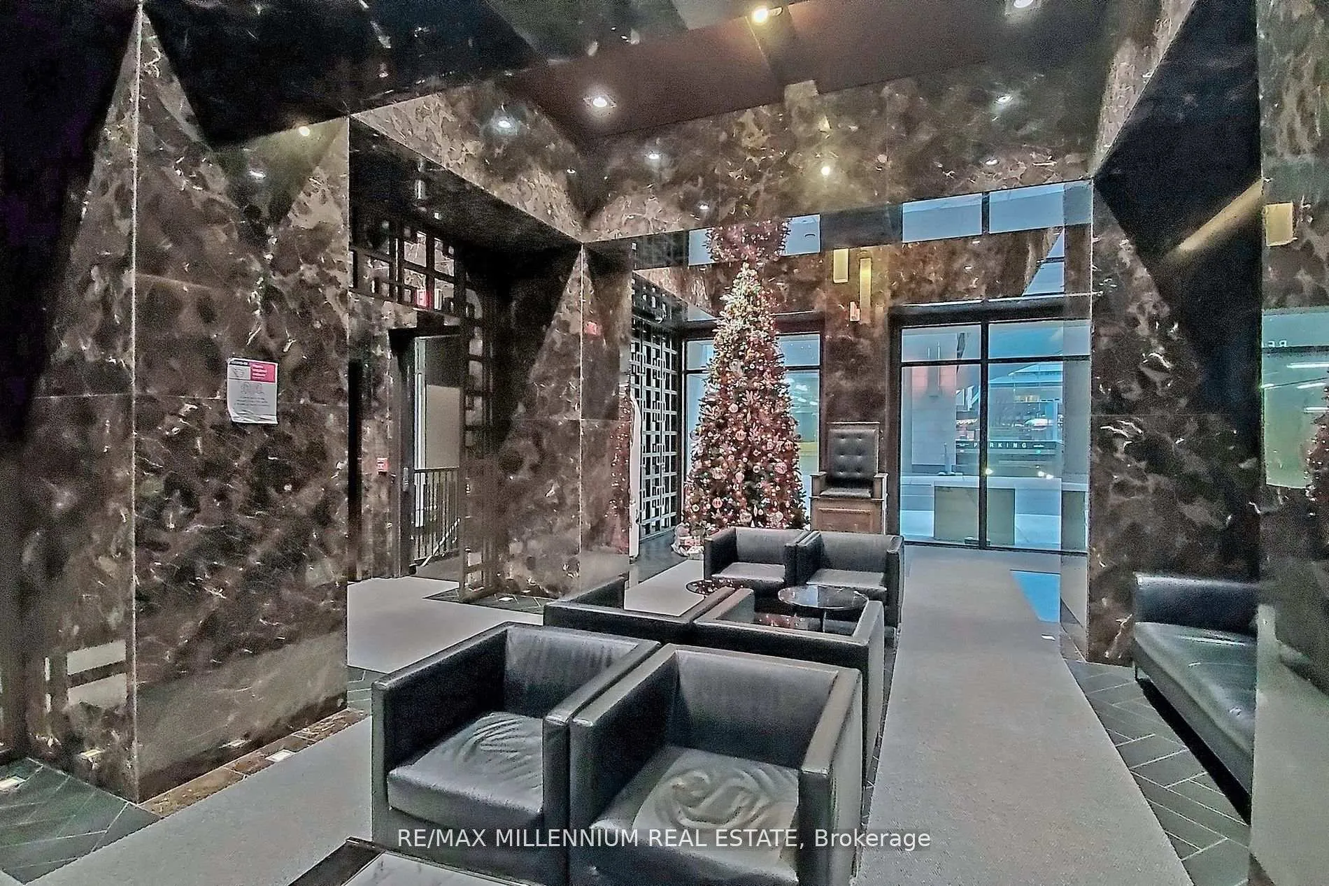 Photo 6 of Unit 5101, 70 Temperance Street, Toronto, Waterfront Communities — HOMEH