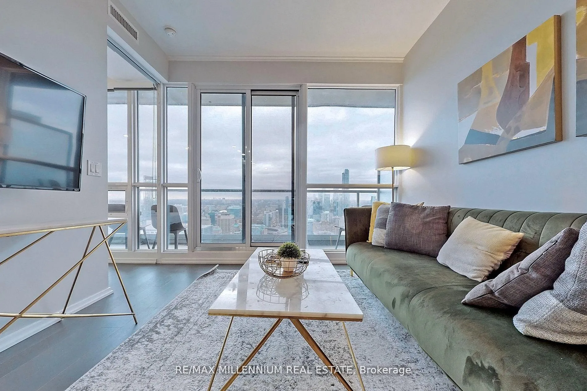Photo 11 of Unit 5101, 70 Temperance Street, Toronto, Waterfront Communities — HOMEH