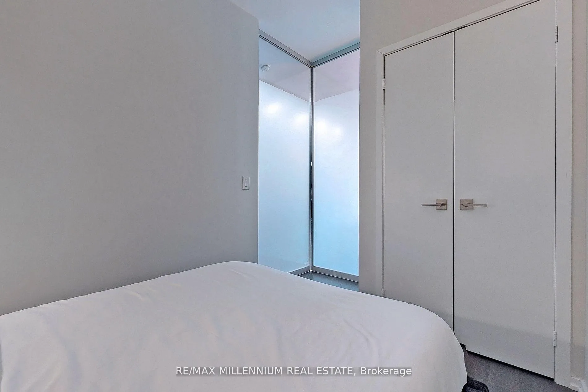 Photo 23 of Unit 5101, 70 Temperance Street, Toronto, Waterfront Communities — HOMEH
