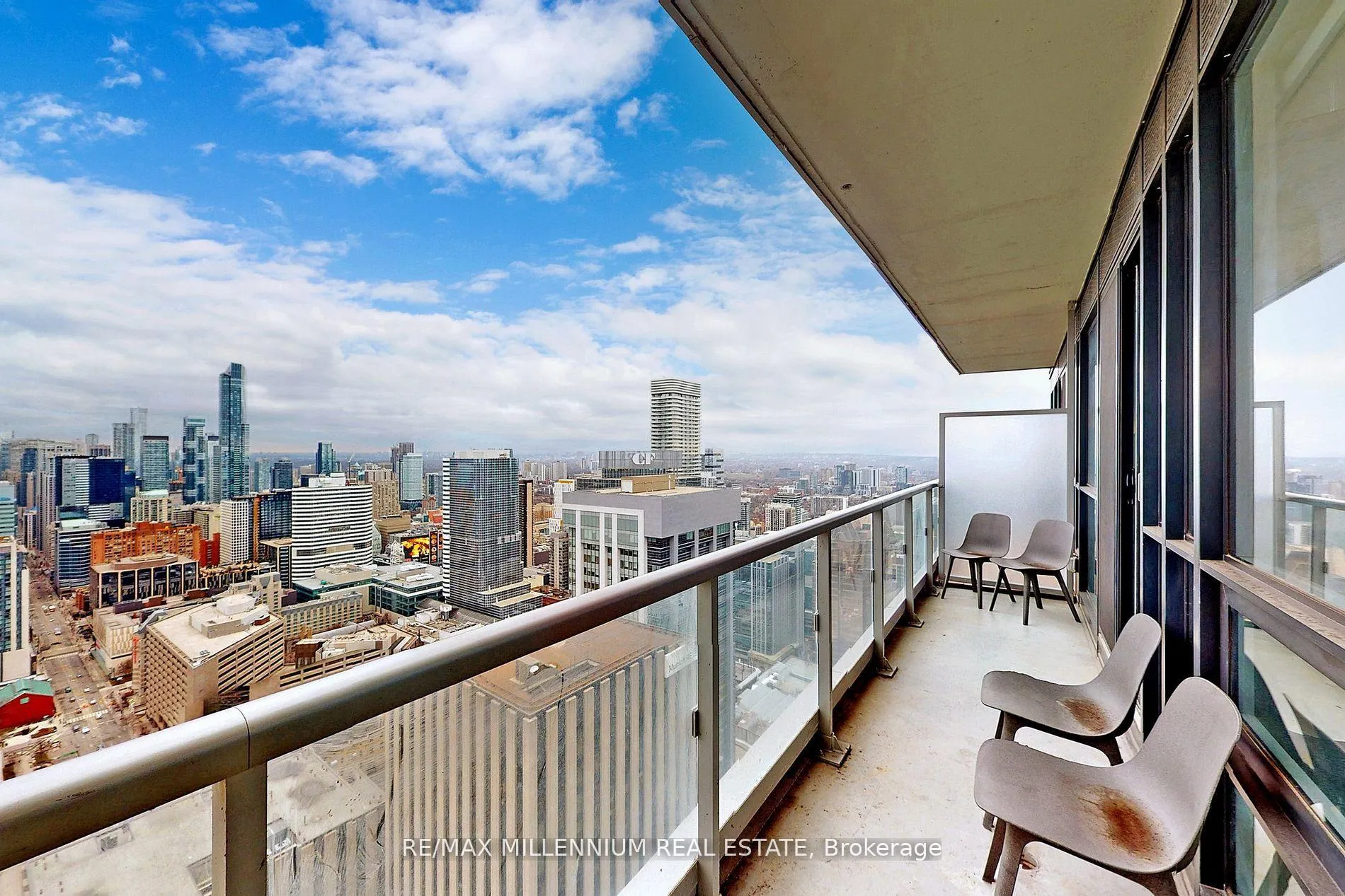 Photo 32 of Unit 5101, 70 Temperance Street, Toronto, Waterfront Communities — HOMEH