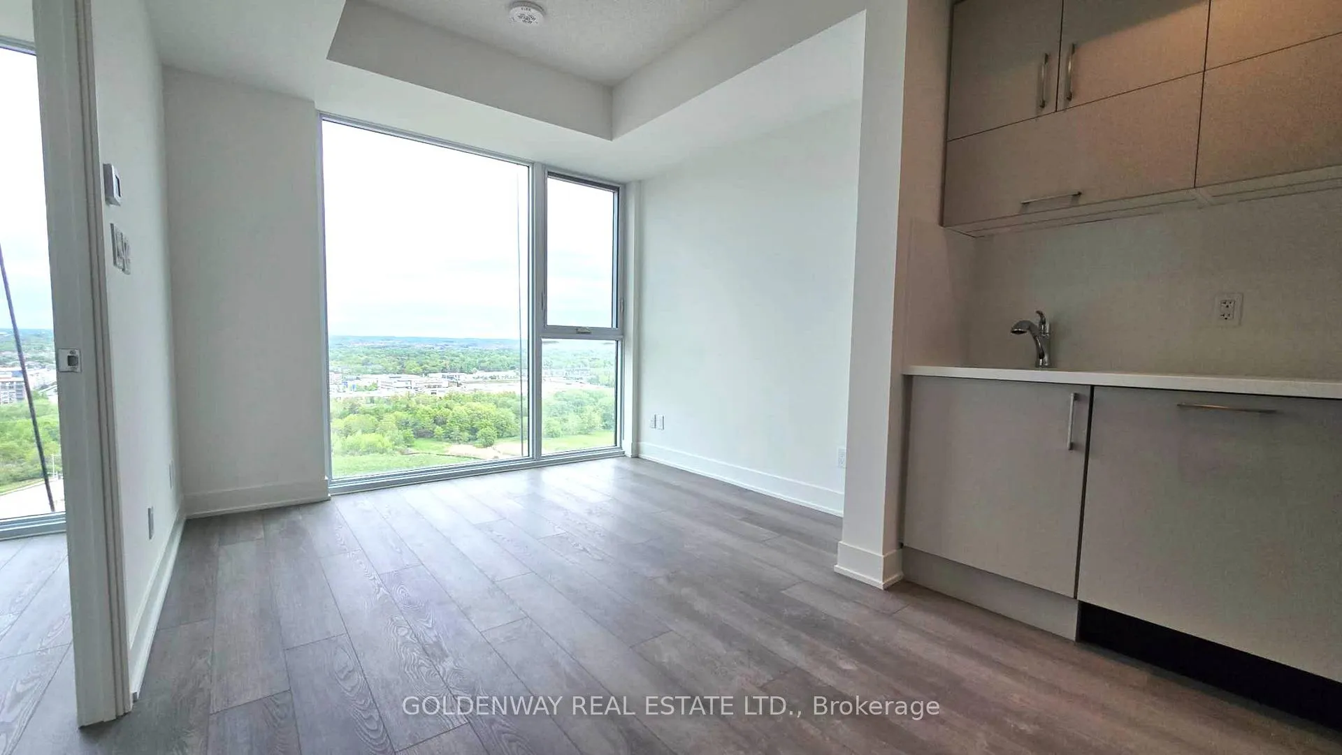 Photo 2 of Unit 1717, 56 Andre De Grasse Street, Markham, Unionville — HOMEH