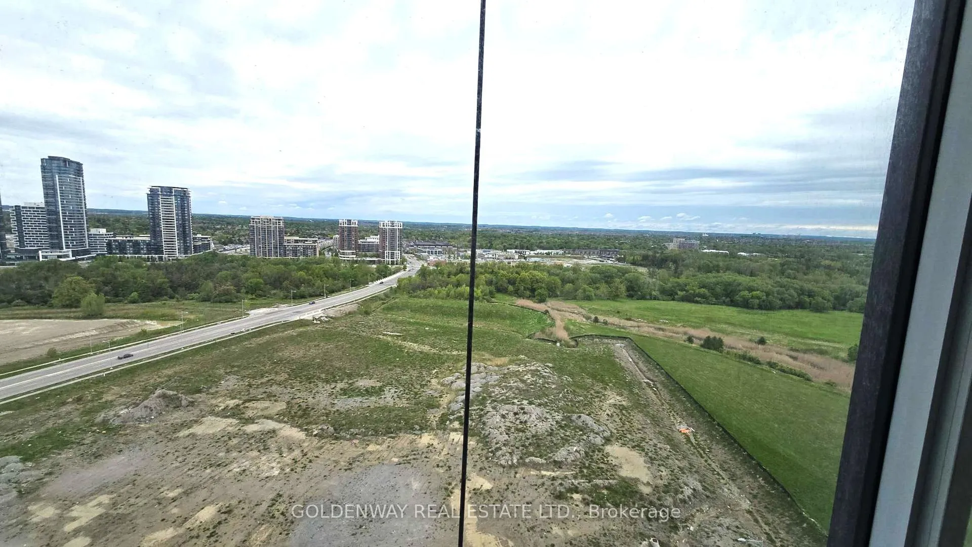 Photo 10 of Unit 1717, 56 Andre De Grasse Street, Markham, Unionville — HOMEH