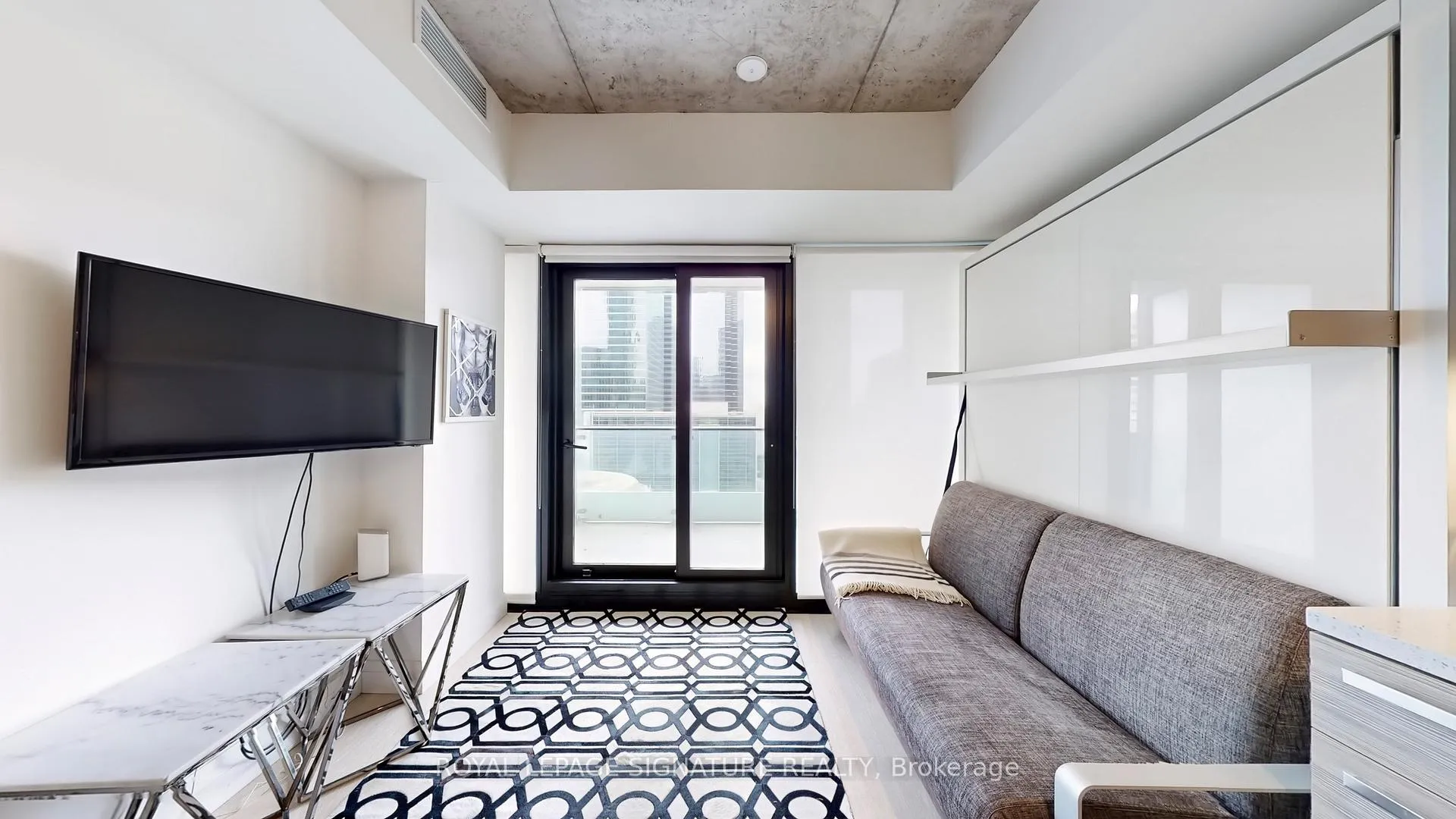 Photo 3 of Unit 1406, 224 King Street W, Toronto, Waterfront Communities — HOMEH