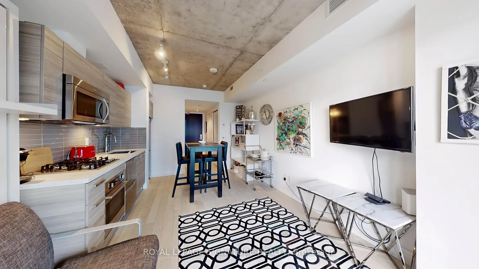 Photo 5 of Unit 1406, 224 King Street W, Toronto, Waterfront Communities — HOMEH