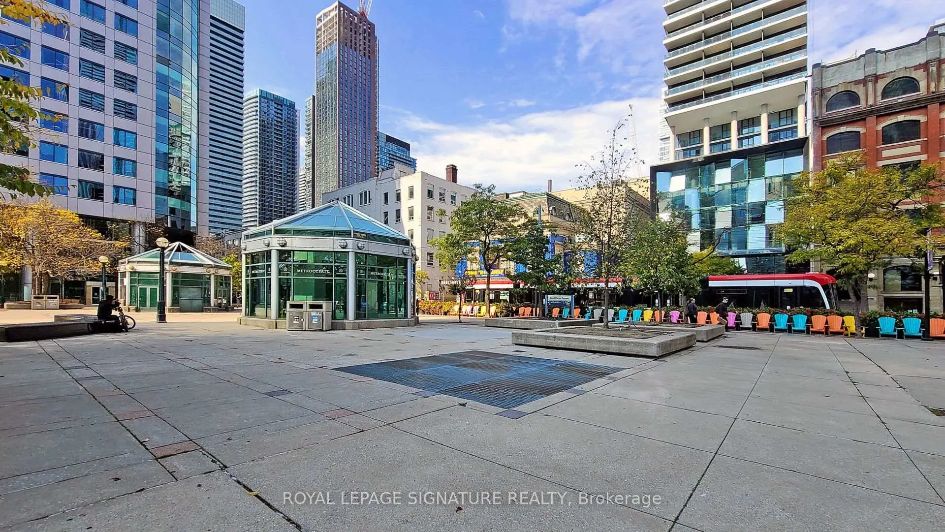 Photo 17 of Unit 1406, 224 King Street W, Toronto, Waterfront Communities — HOMEH