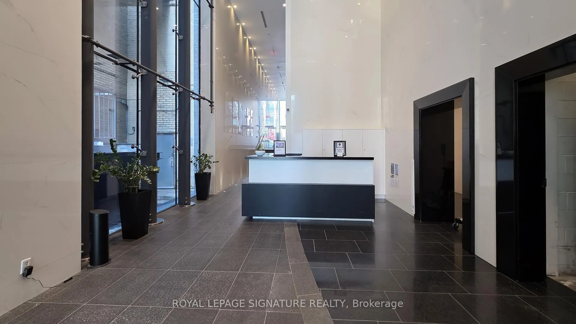 Photo 18 of Unit 1406, 224 King Street W, Toronto, Waterfront Communities — HOMEH
