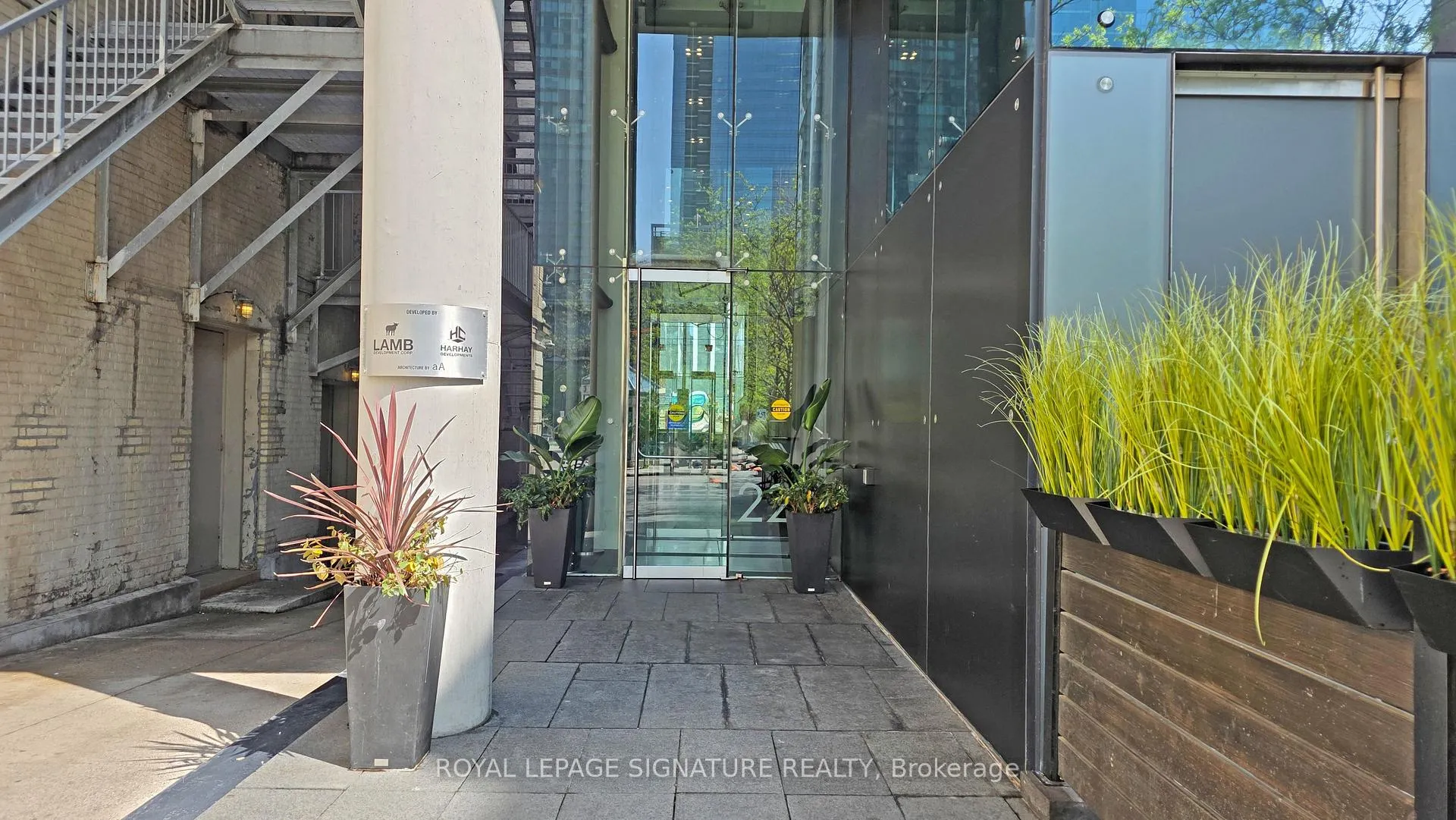 Photo 31 of Unit 1406, 224 King Street W, Toronto, Waterfront Communities — HOMEH