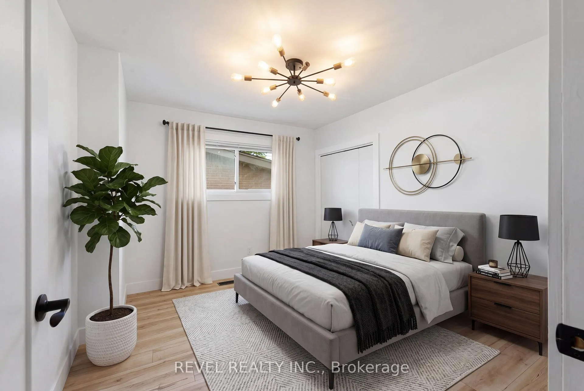 Photo 14 of 1141 Mohawk Road E, Hamilton, Huntington — HOMEH