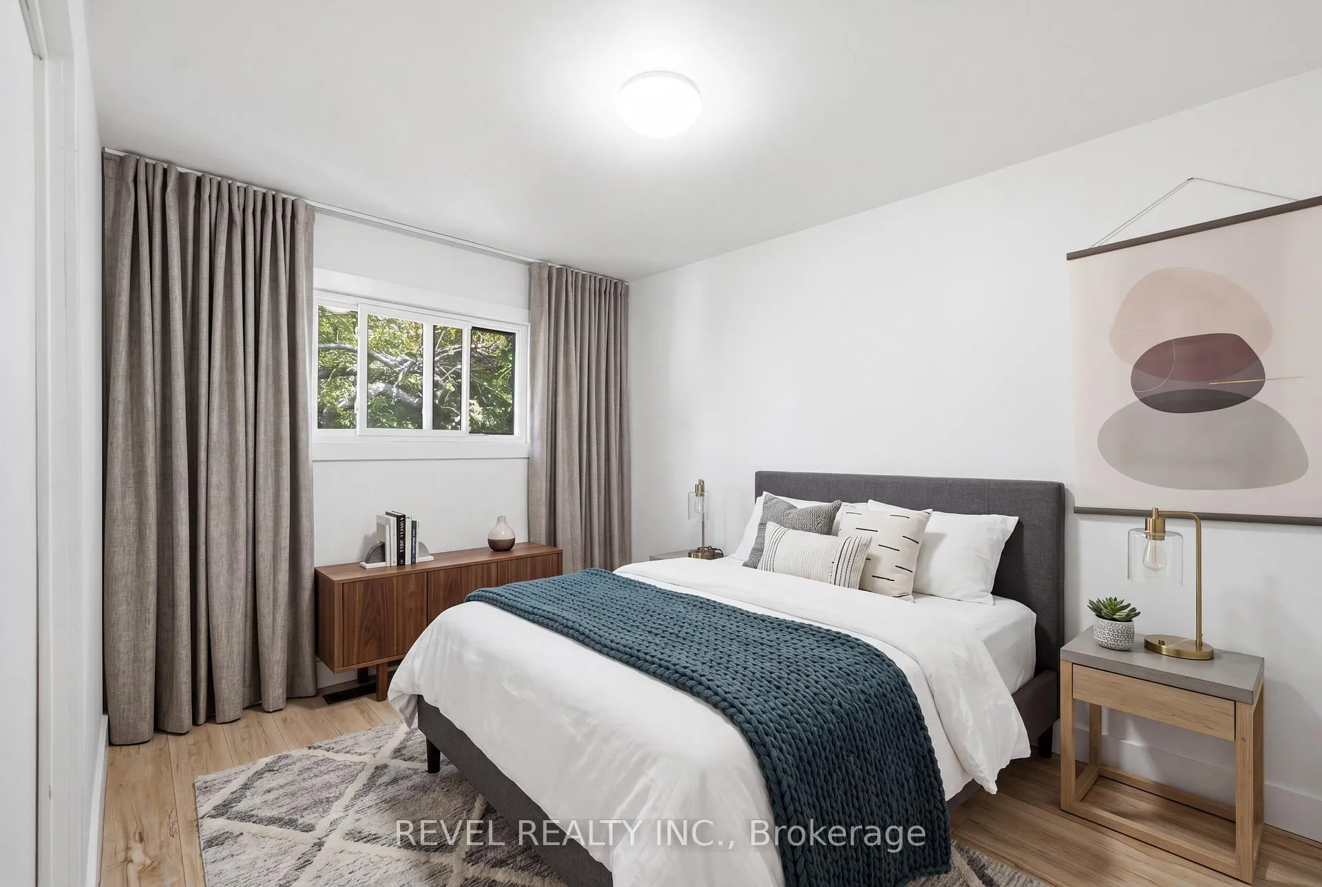 Photo 16 of 1141 Mohawk Road E, Hamilton, Huntington — HOMEH