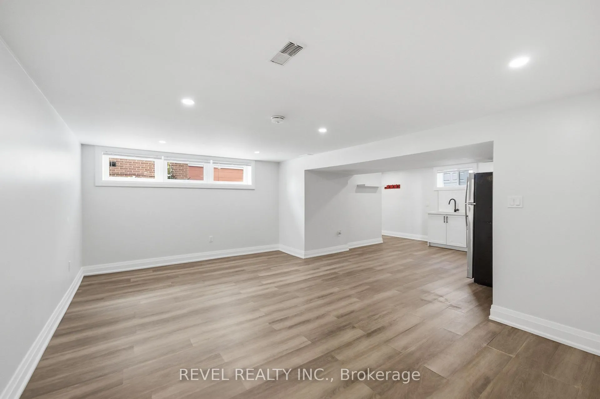 Photo 27 of 1141 Mohawk Road E, Hamilton, Huntington — HOMEH