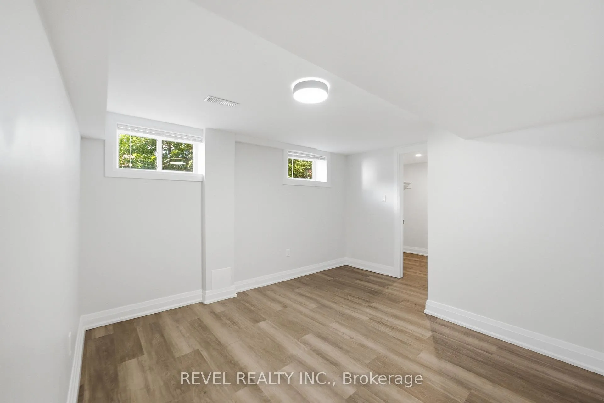 Photo 29 of 1141 Mohawk Road E, Hamilton, Huntington — HOMEH
