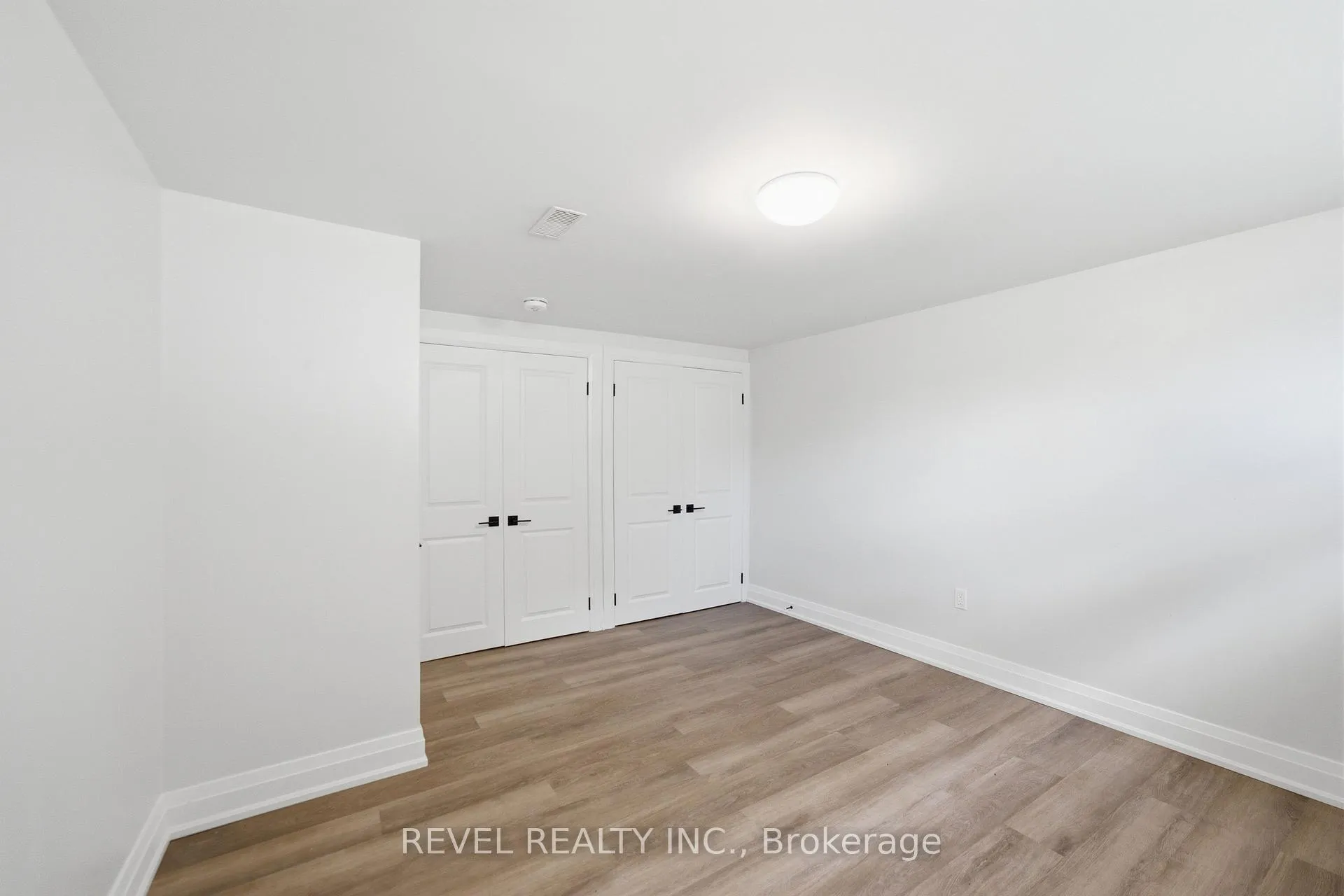 Photo 34 of 1141 Mohawk Road E, Hamilton, Huntington — HOMEH