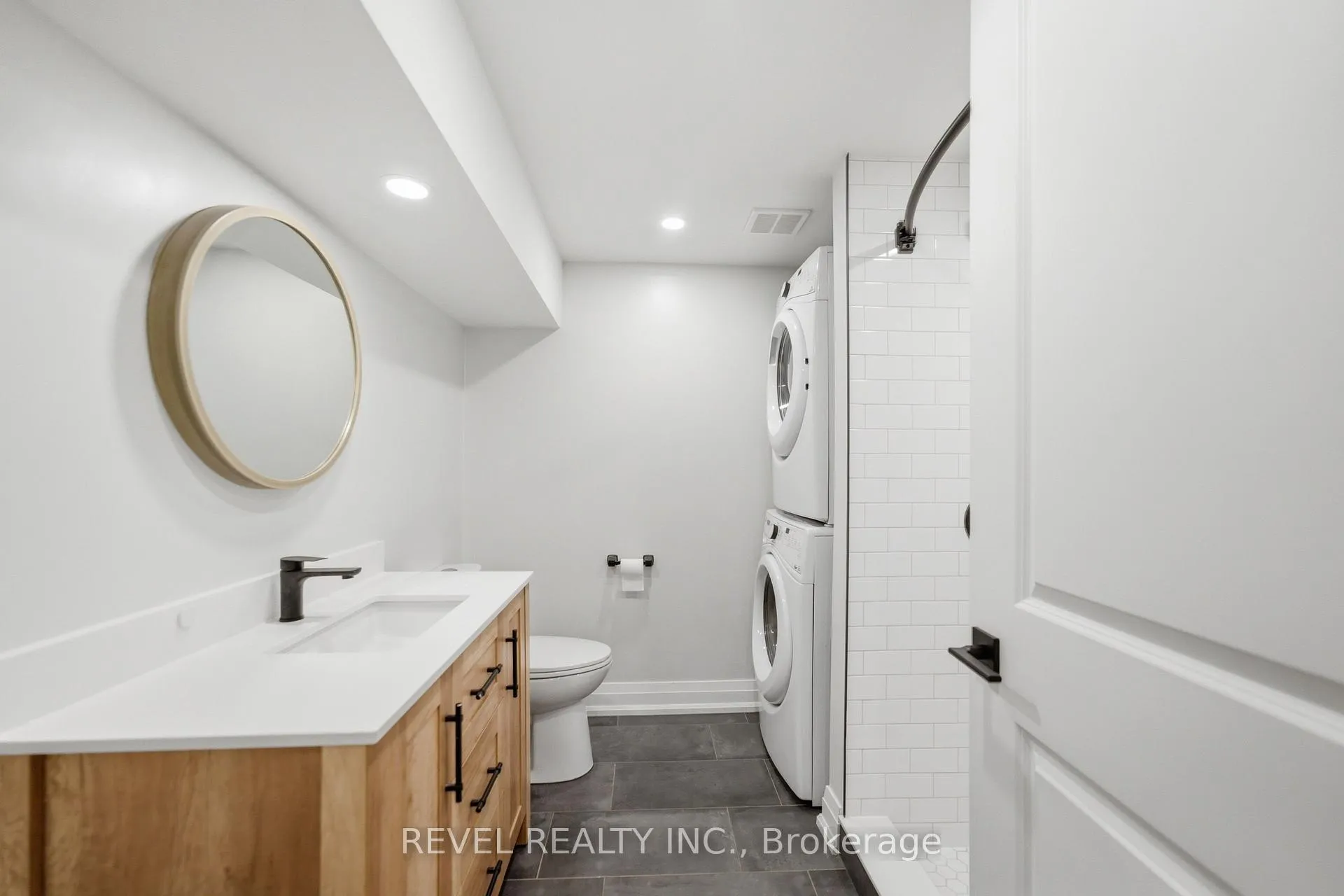 Photo 35 of 1141 Mohawk Road E, Hamilton, Huntington — HOMEH