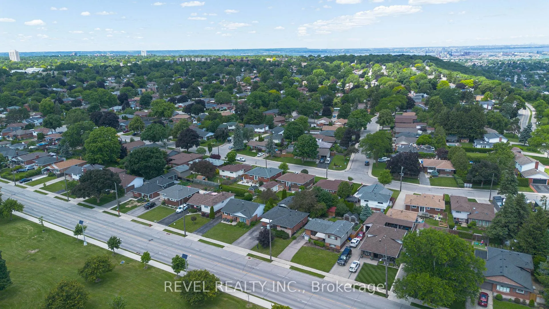 Photo 36 of 1141 Mohawk Road E, Hamilton, Huntington — HOMEH