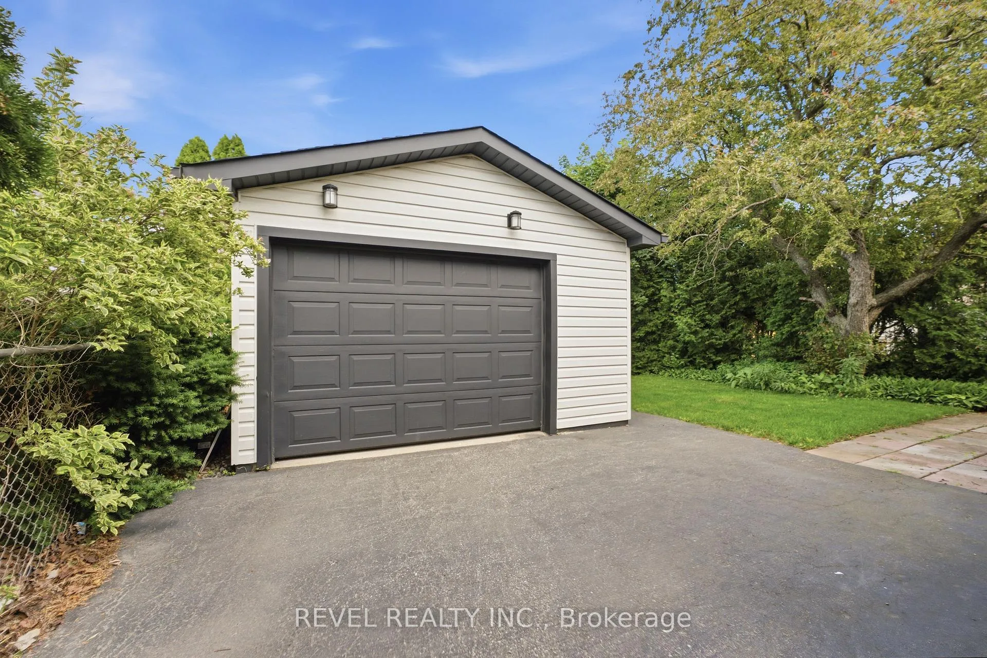 Photo 44 of 1141 Mohawk Road E, Hamilton, Huntington — HOMEH