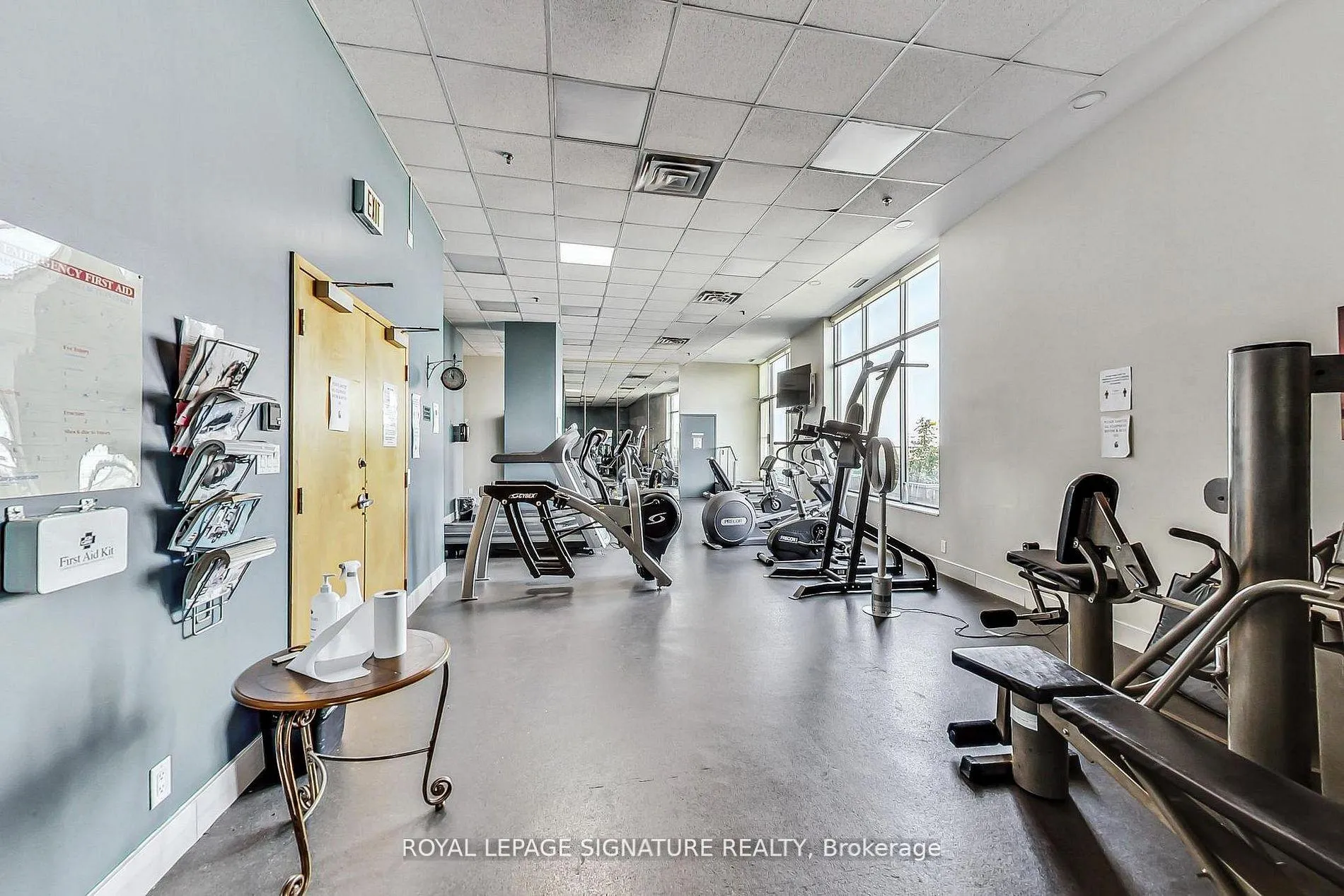 Photo 15 of Unit 801, 700 King Street W, Toronto, Niagara — HOMEH