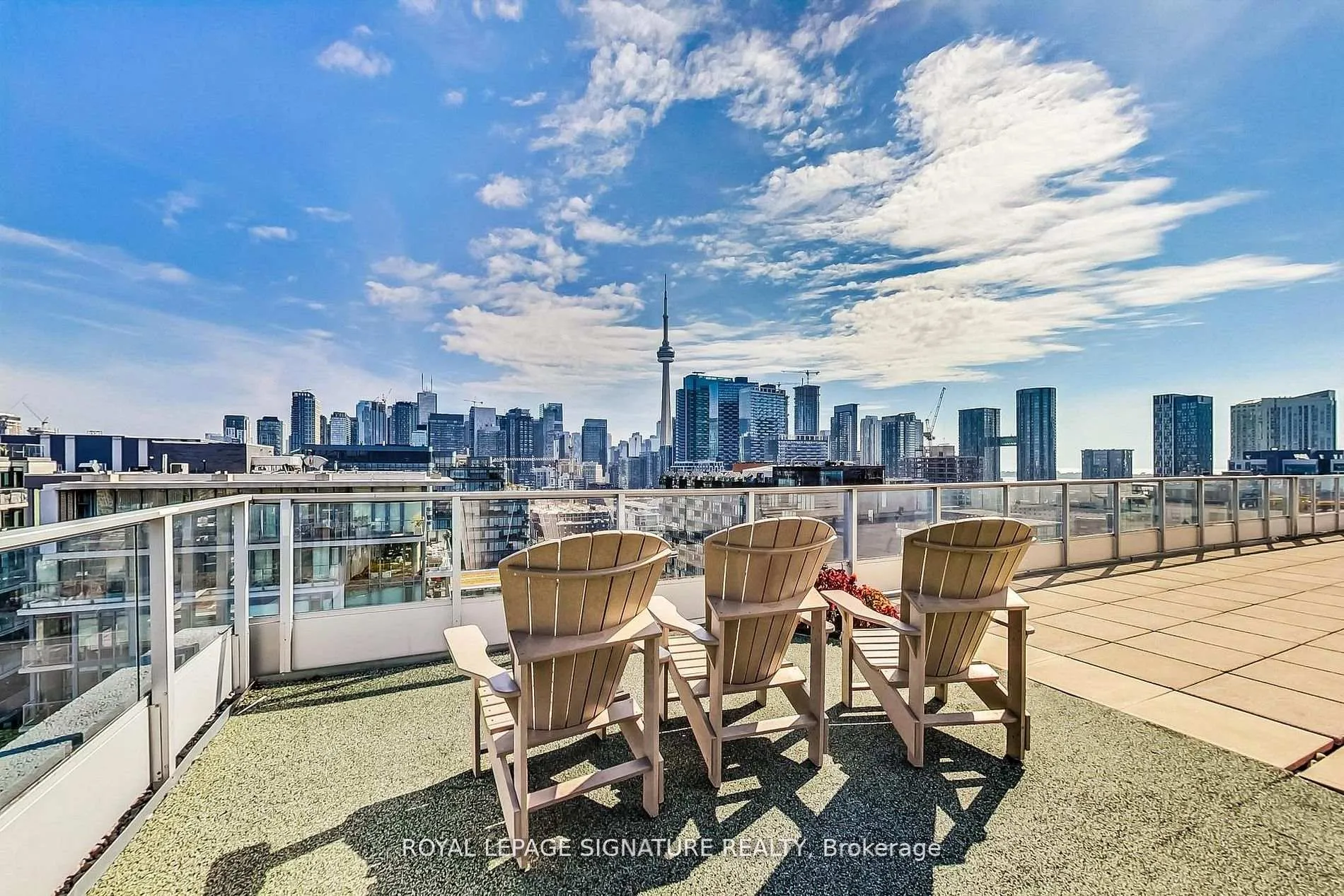 Photo 17 of Unit 801, 700 King Street W, Toronto, Niagara — HOMEH