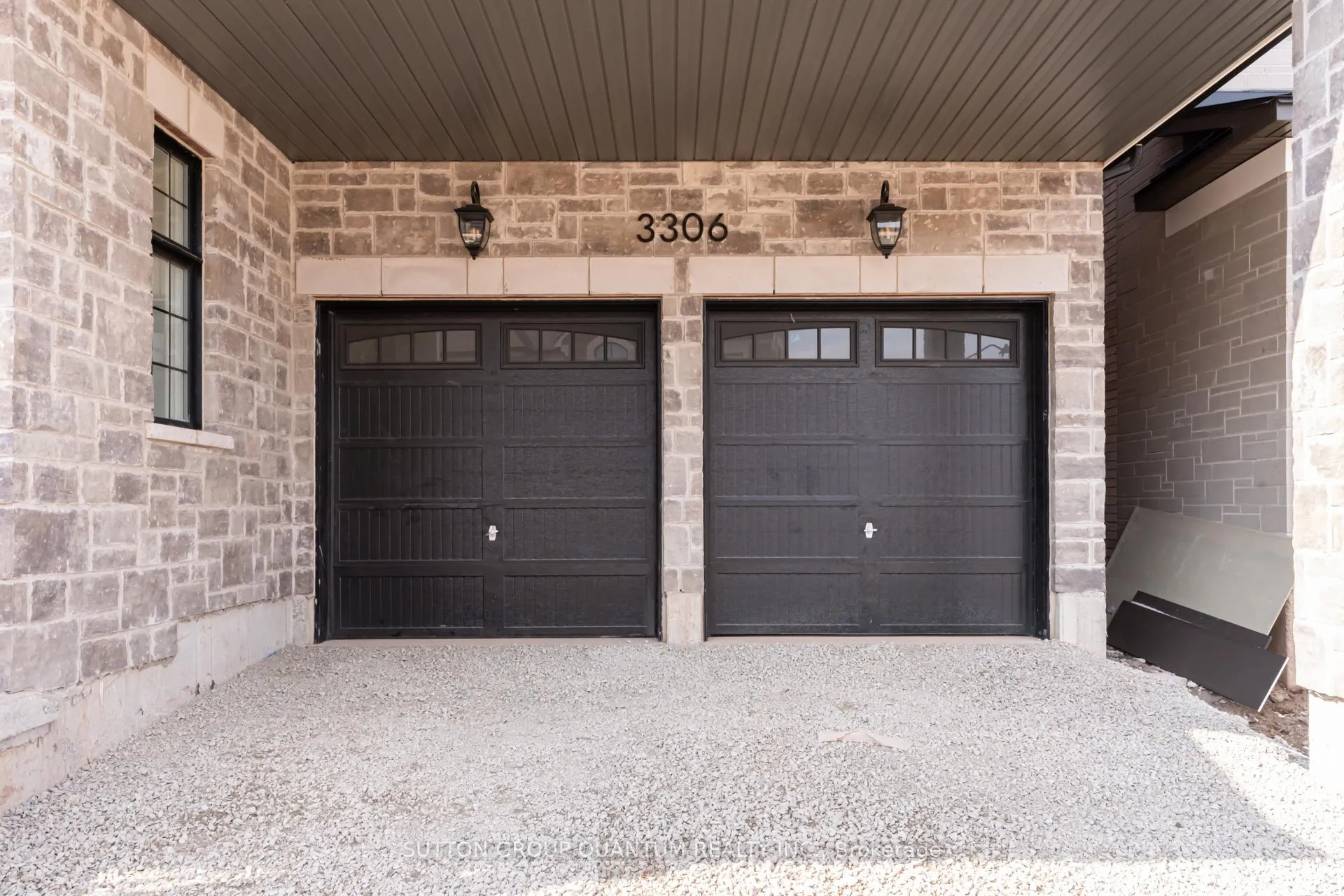 Photo 3 of 3306 Wolverine Path, Oakville, Joshua Meadows — HOMEH