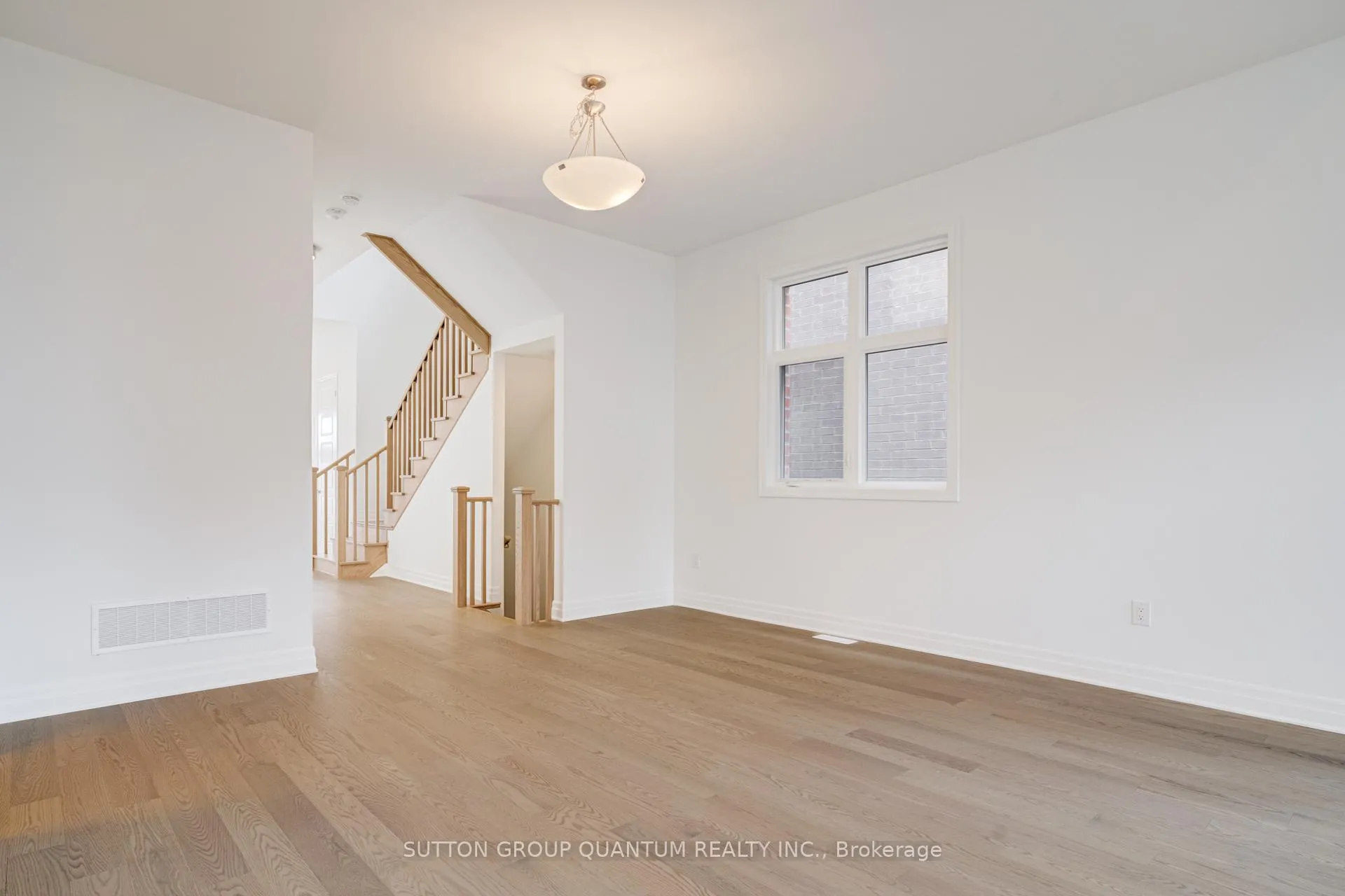 Photo 9 of 3306 Wolverine Path, Oakville, Joshua Meadows — HOMEH