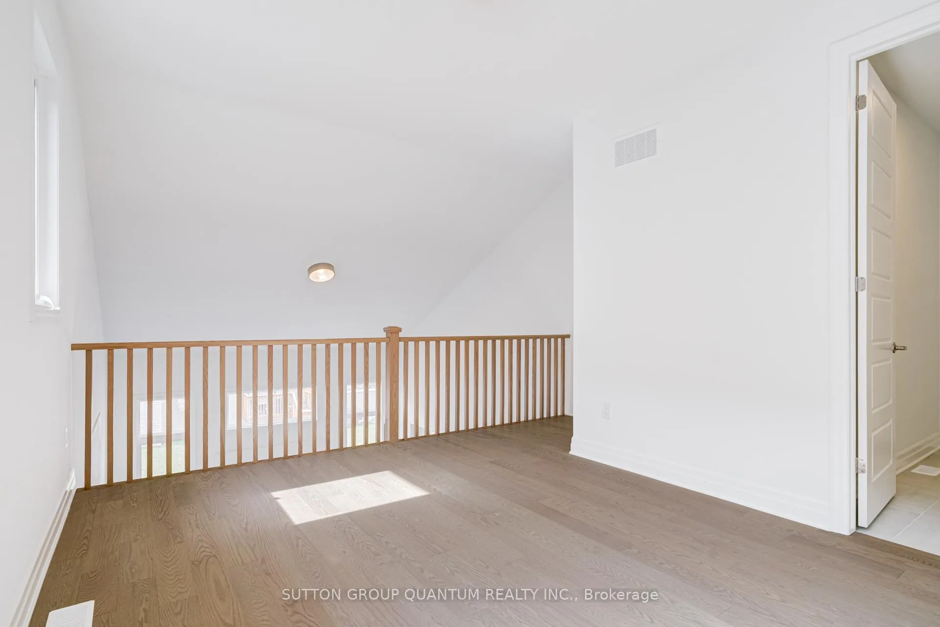 Photo 26 of 3306 Wolverine Path, Oakville, Joshua Meadows — HOMEH