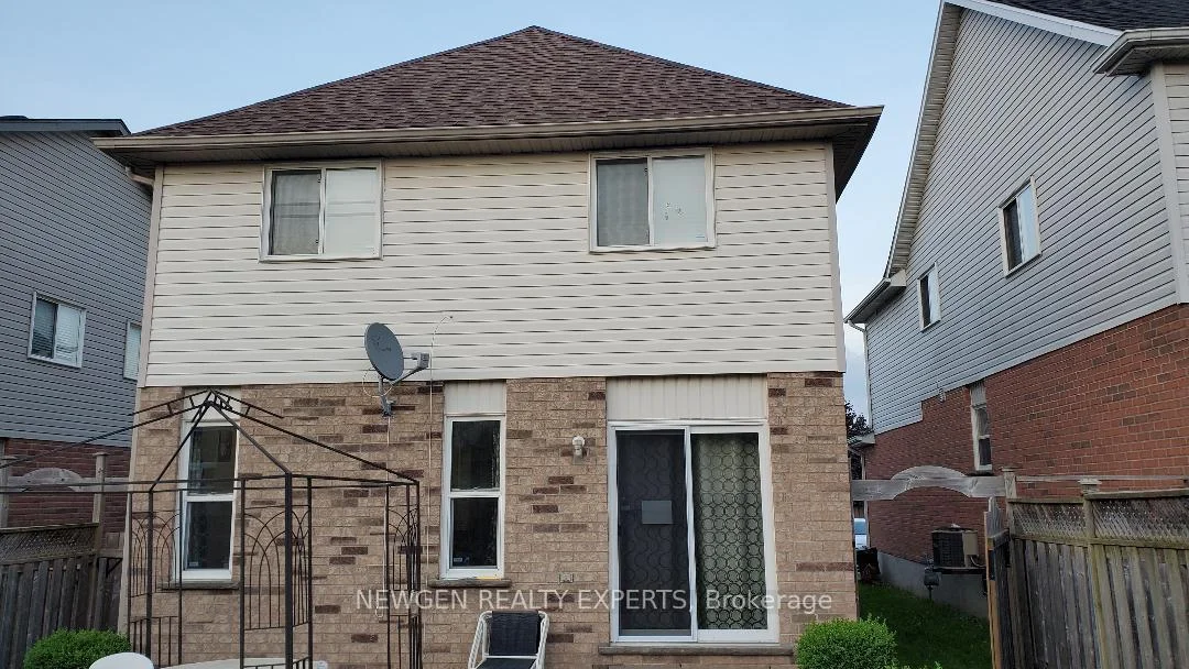 Photo 31 of 11 Berry Moss Street, Kitchener, Larentian West — HOMEH